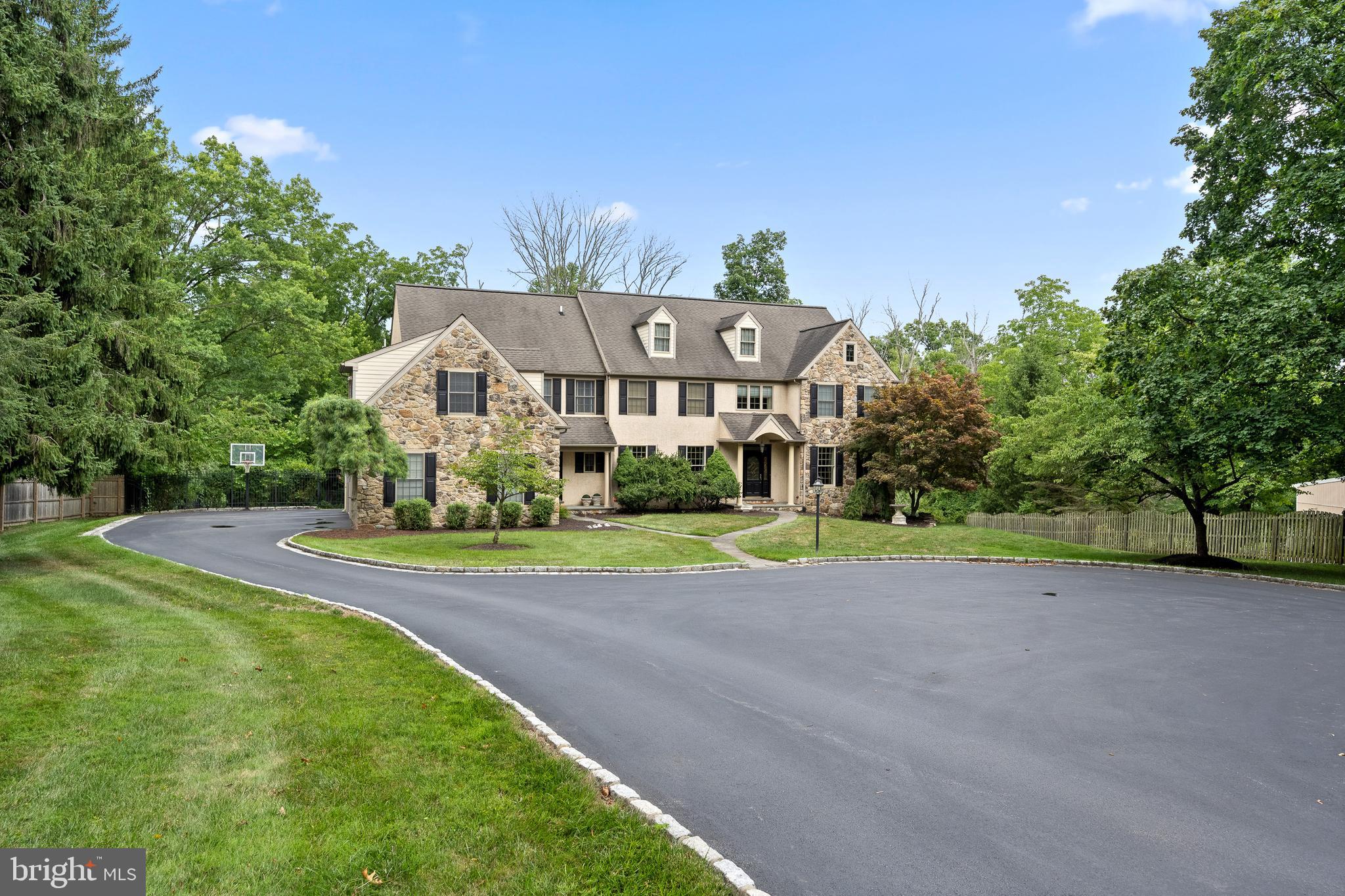 LEOPARD LAKES - Residential