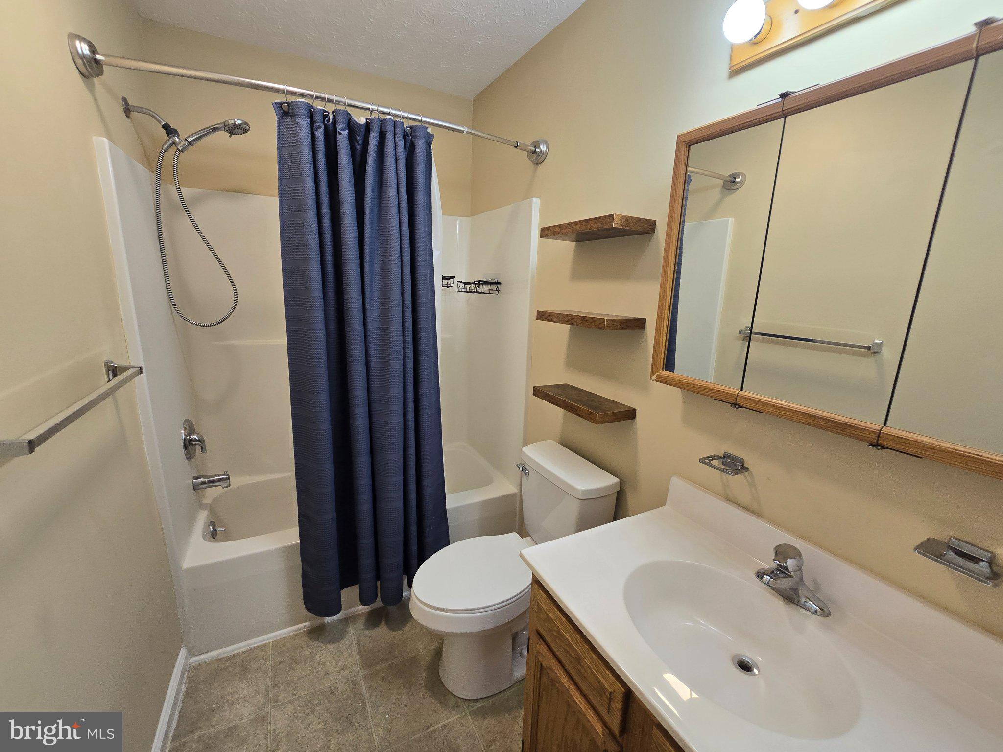 TABLER STATION MANOR - Residential
