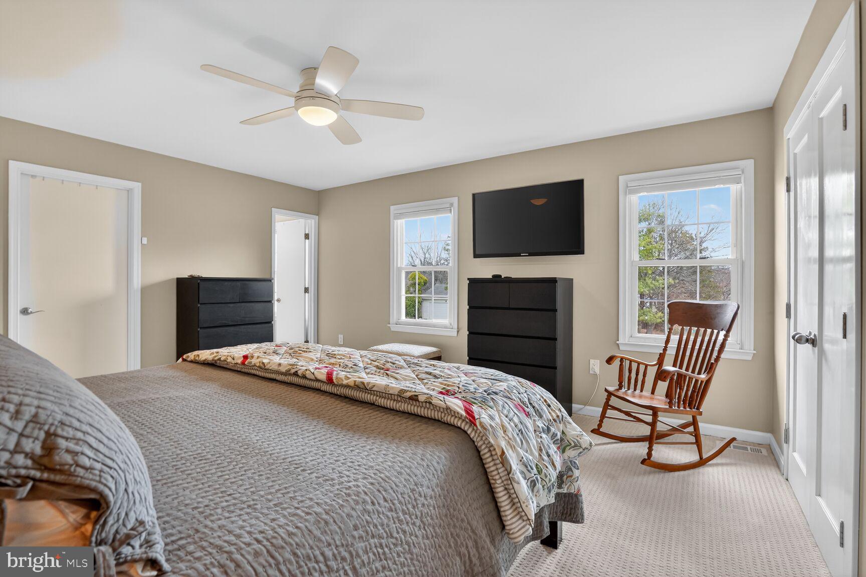 CRESTBROOK - Residential
