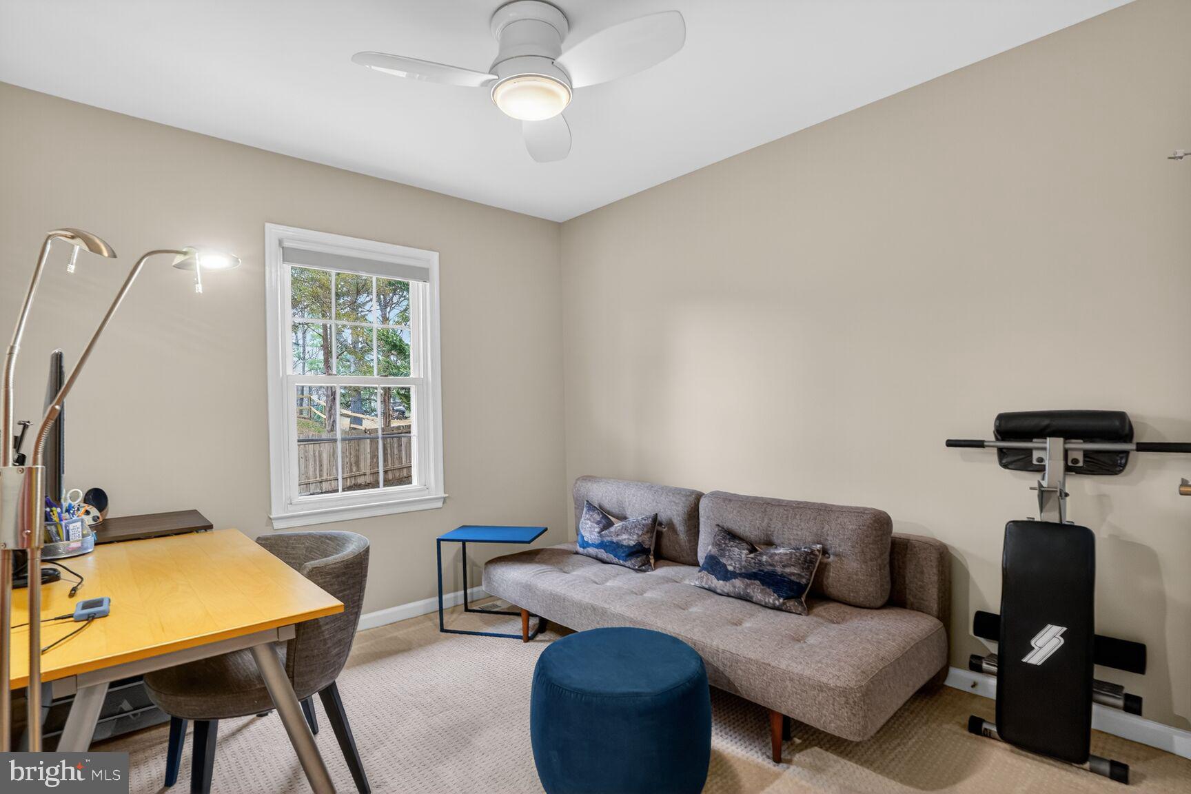 CRESTBROOK - Residential