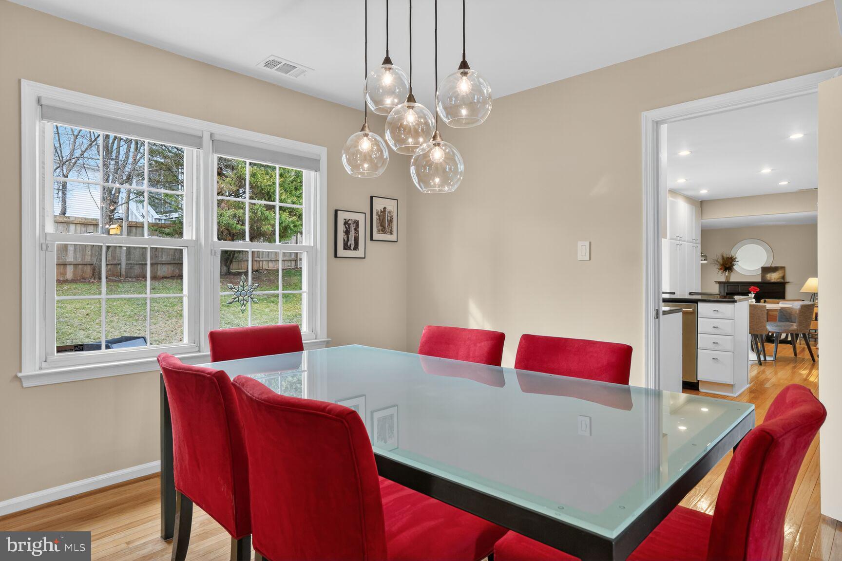CRESTBROOK - Residential
