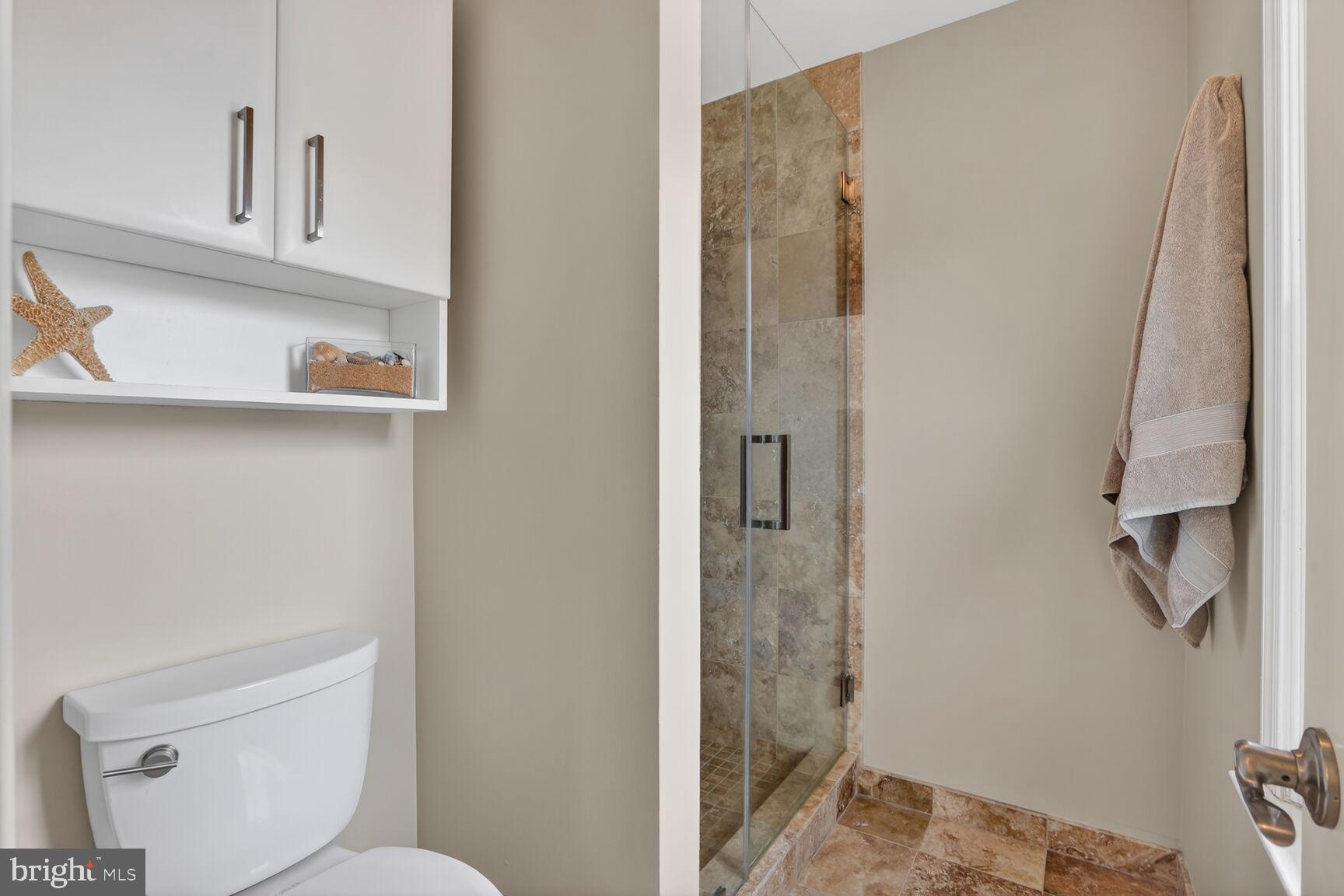 CRESTBROOK - Residential