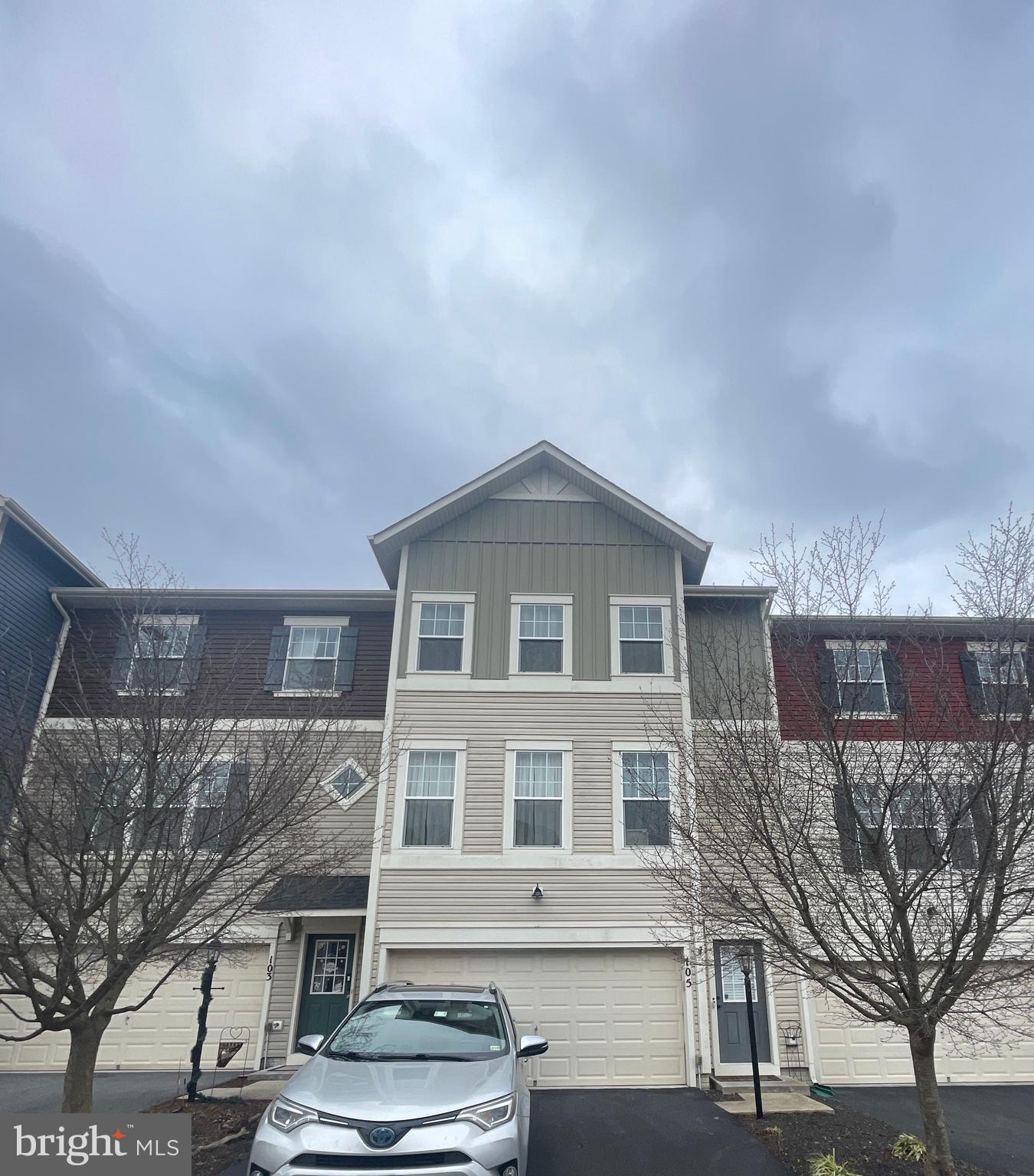 SNOWDEN BRIDGE - Residential Lease