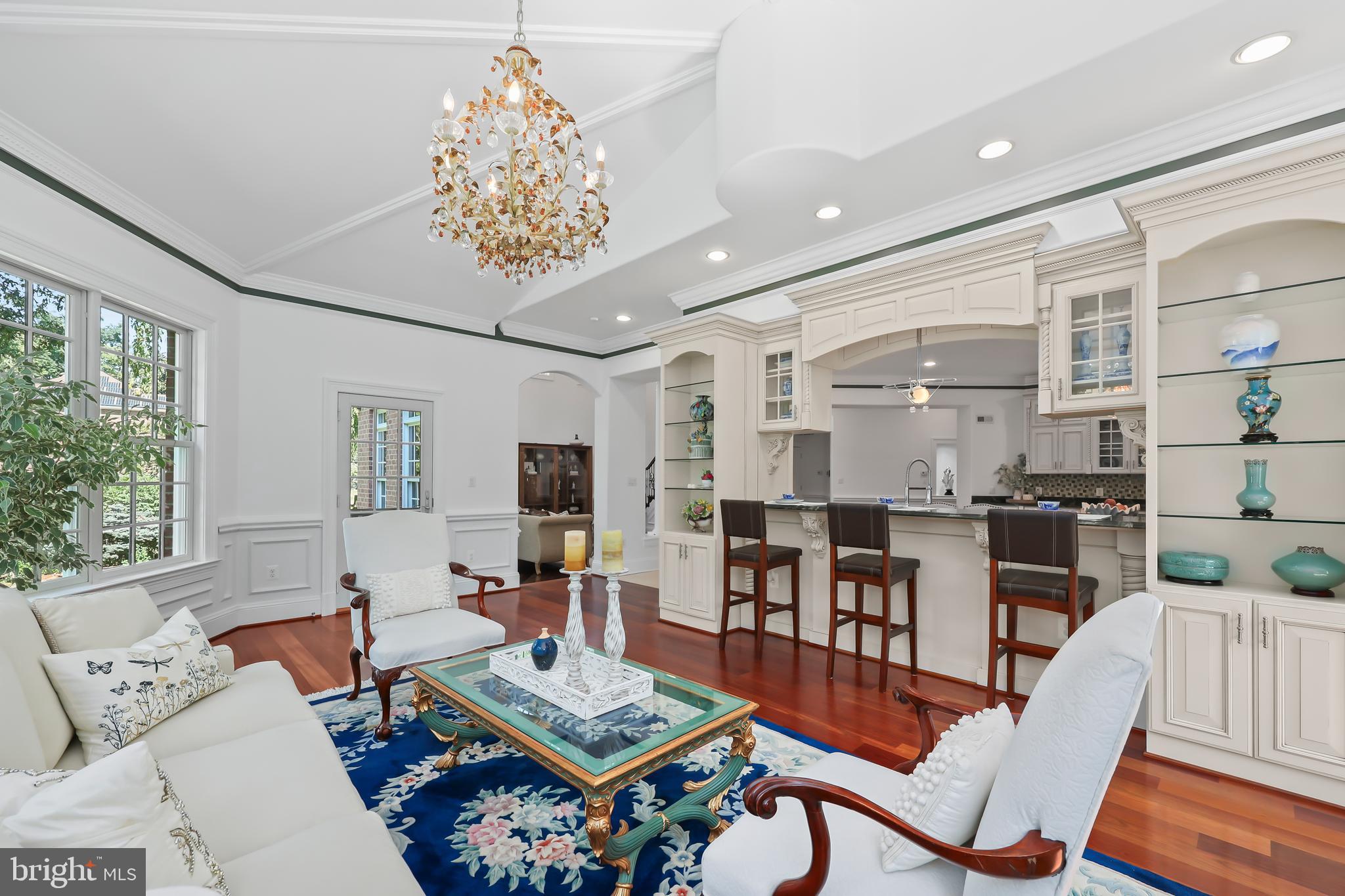 ANNANDALE ACRES - Residential
