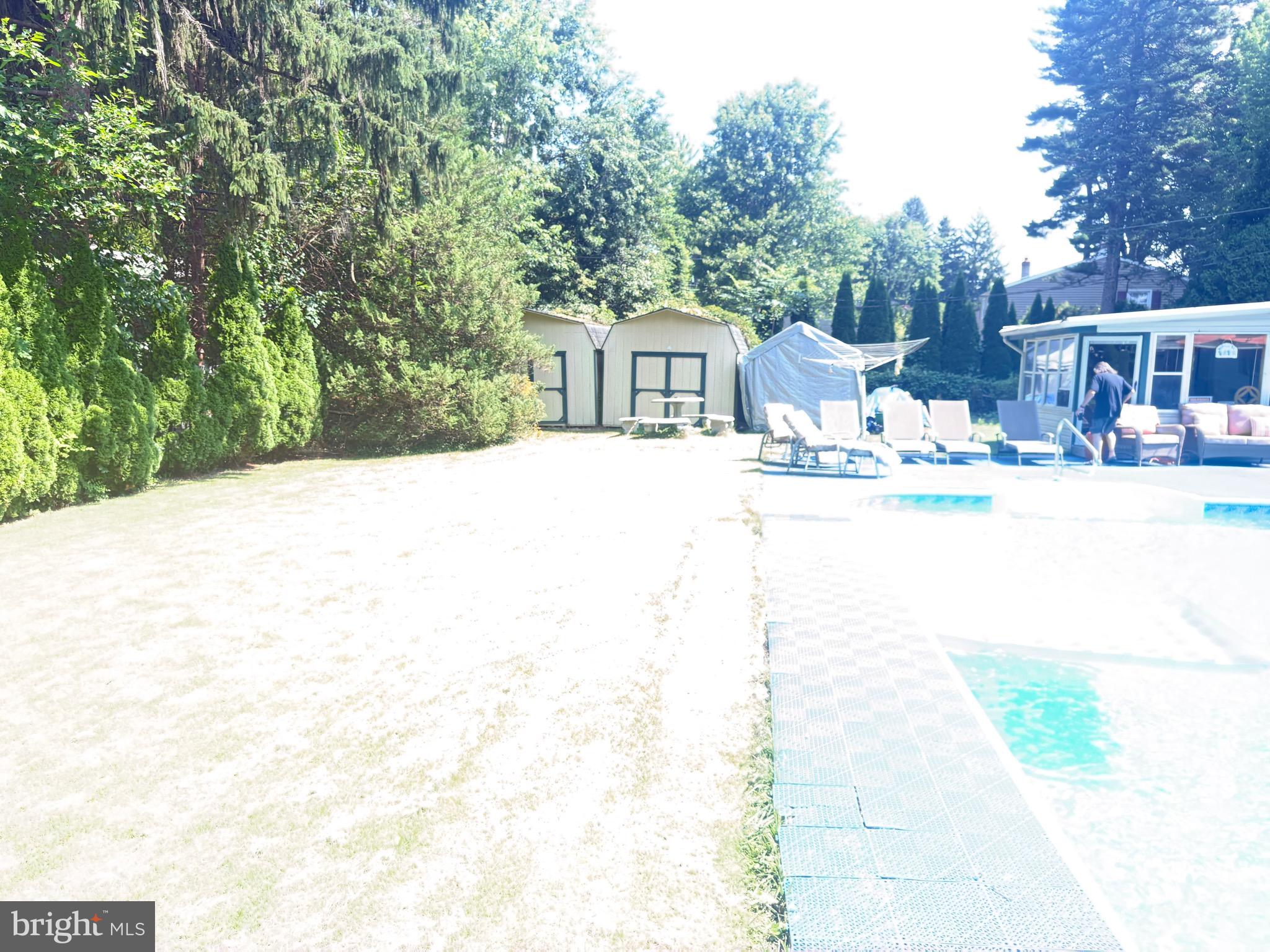 HUNTINGDON VALLEY - Residential