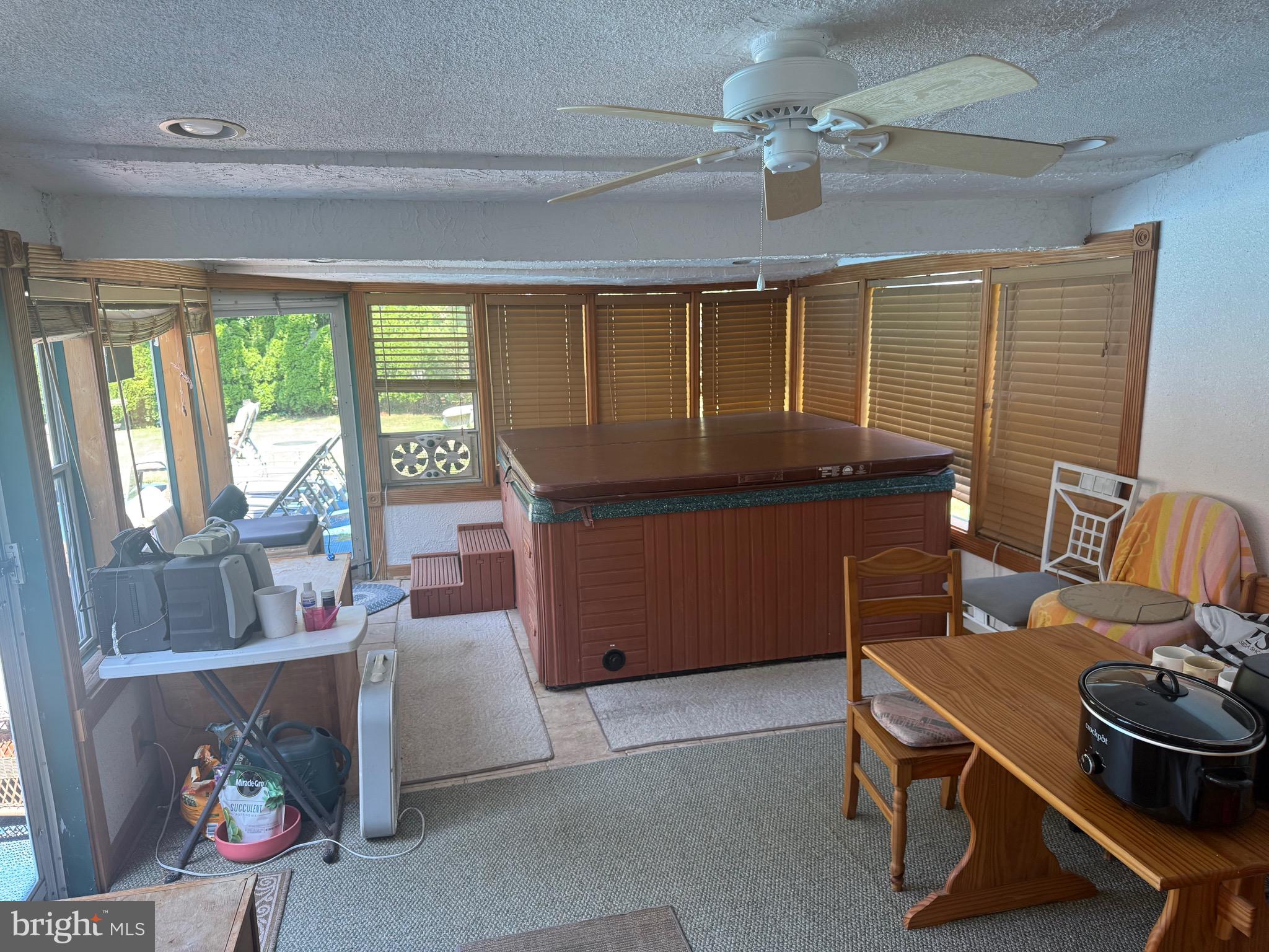 HUNTINGDON VALLEY - Residential