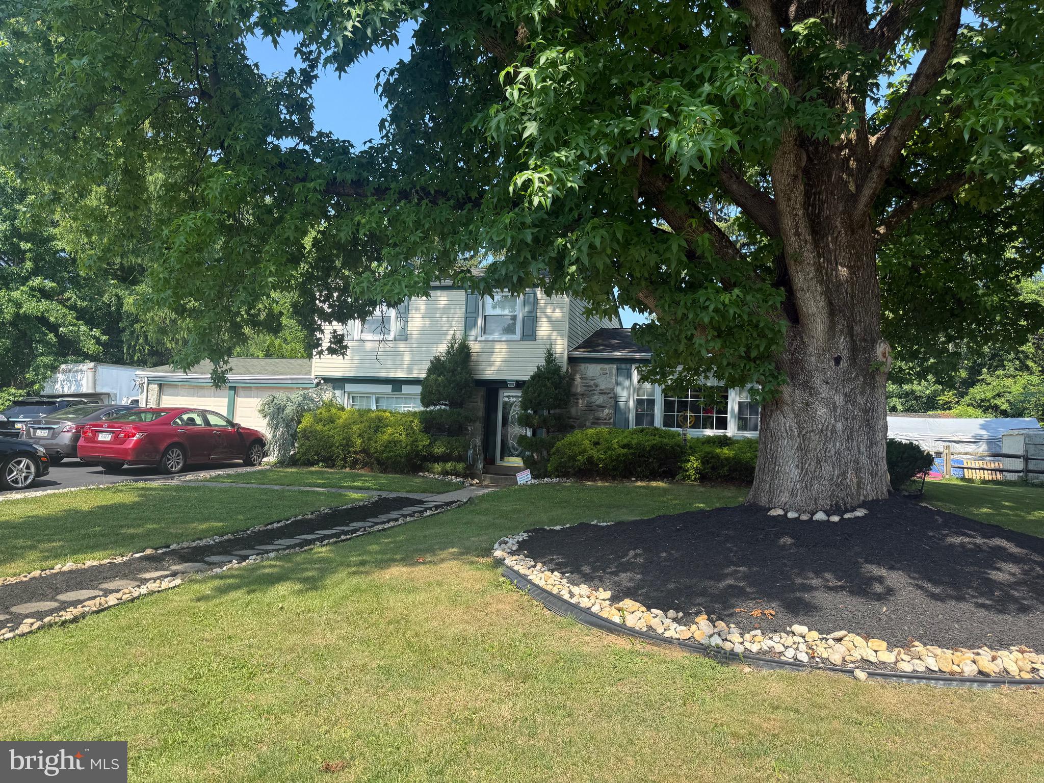 HUNTINGDON VALLEY - Residential