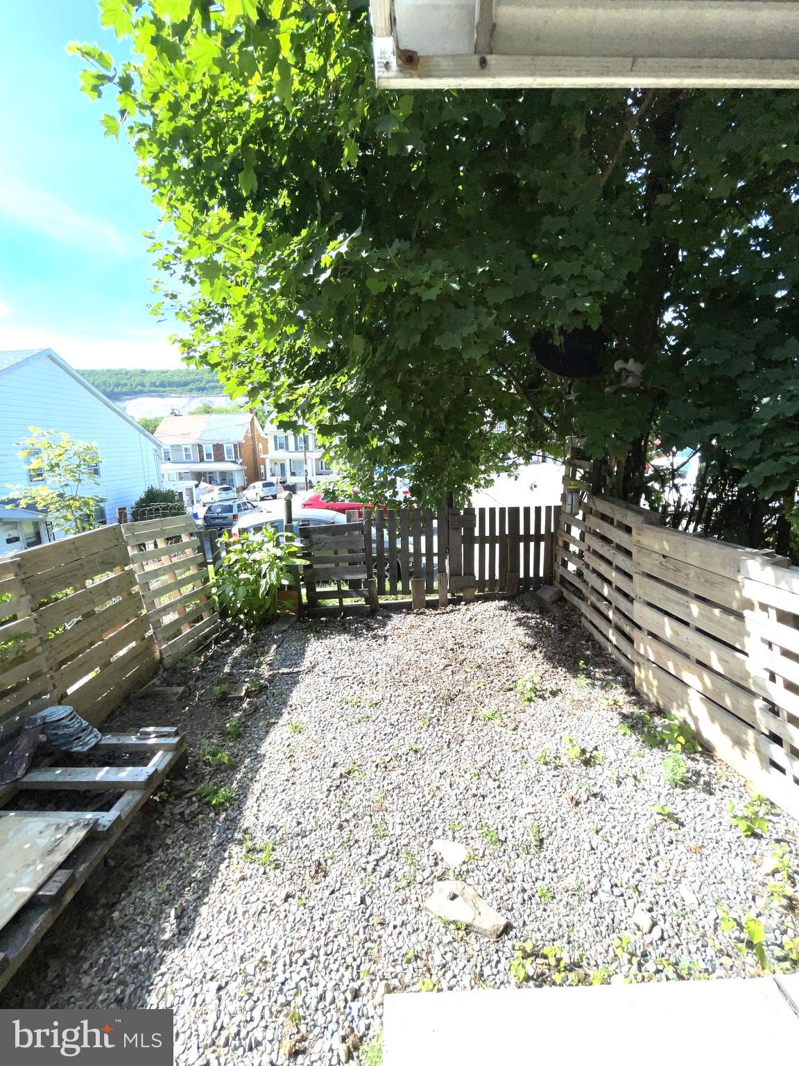 NONE AV AILBLE - Residential