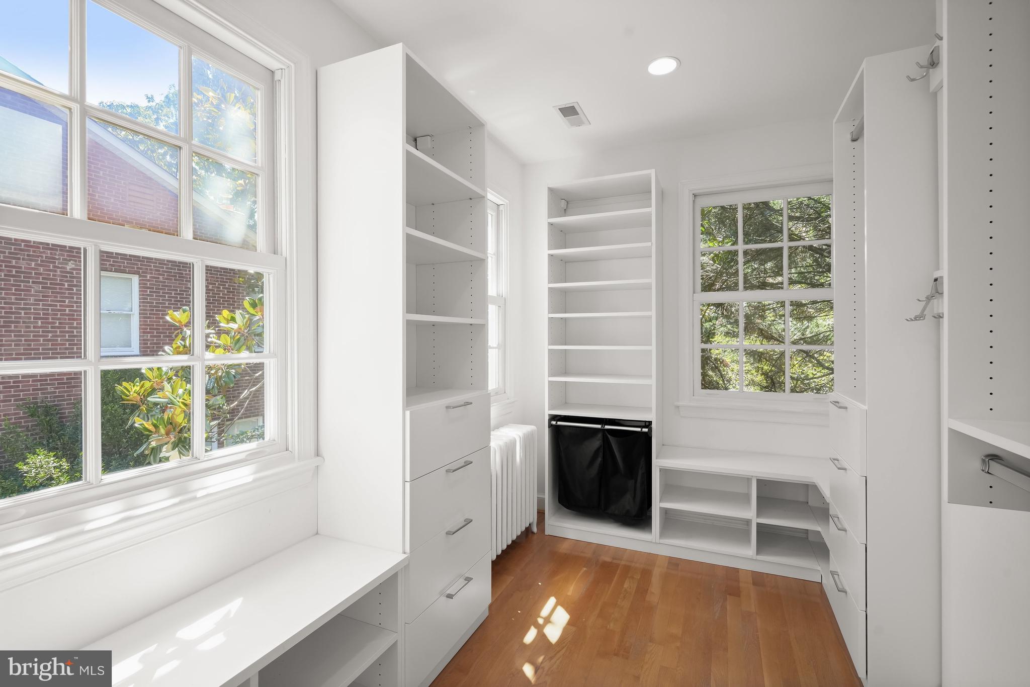 BROOKMONT - Residential