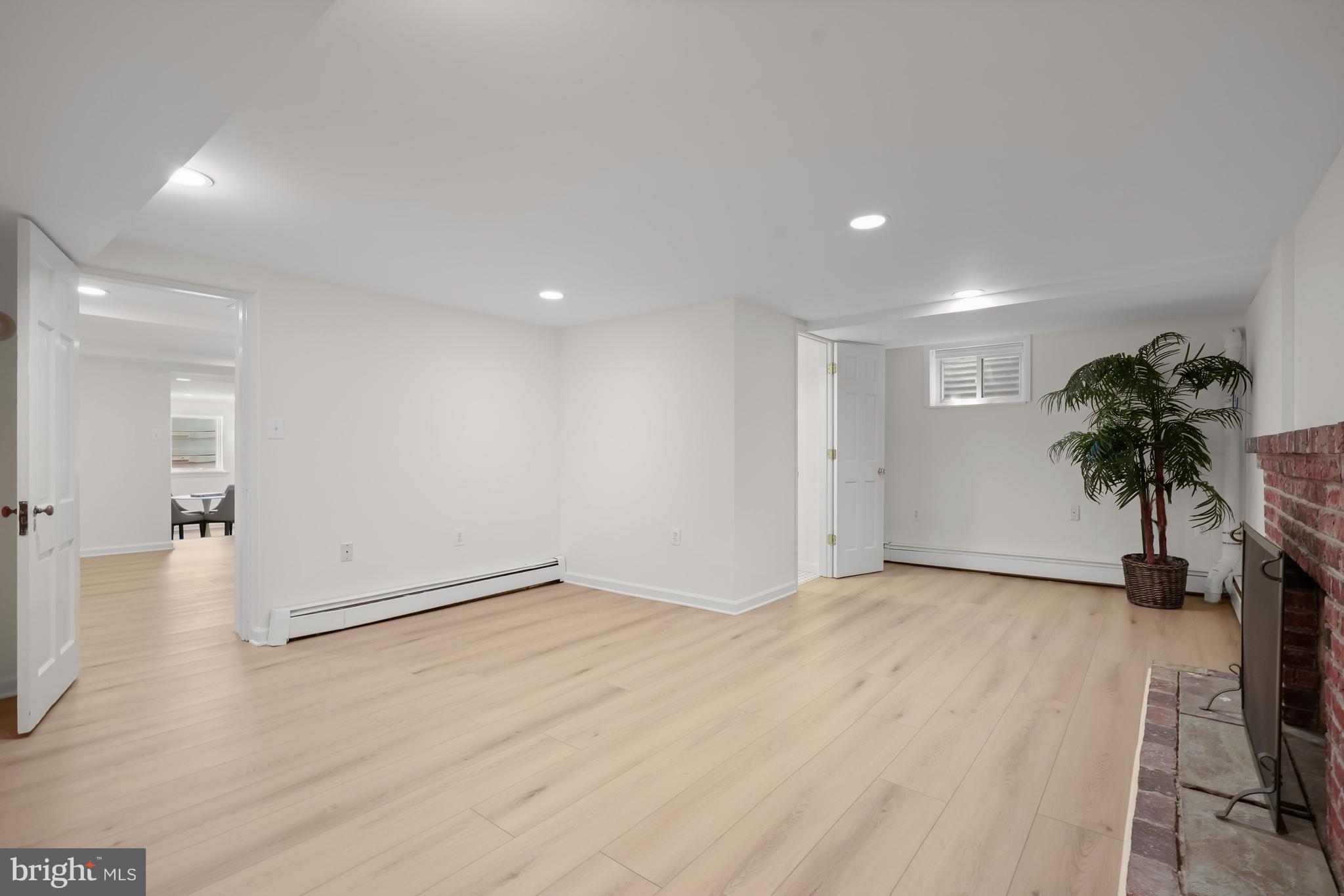 BROOKMONT - Residential