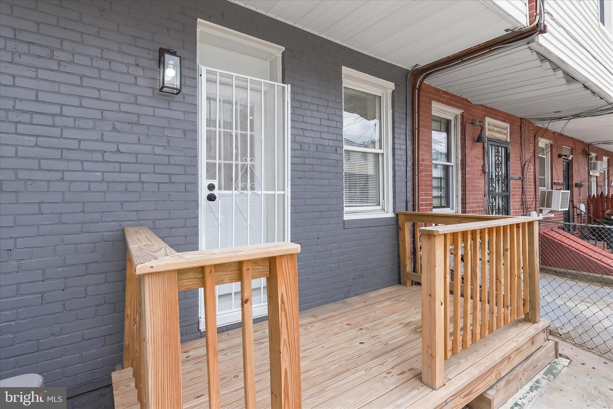 MADISON EASTEND - Residential