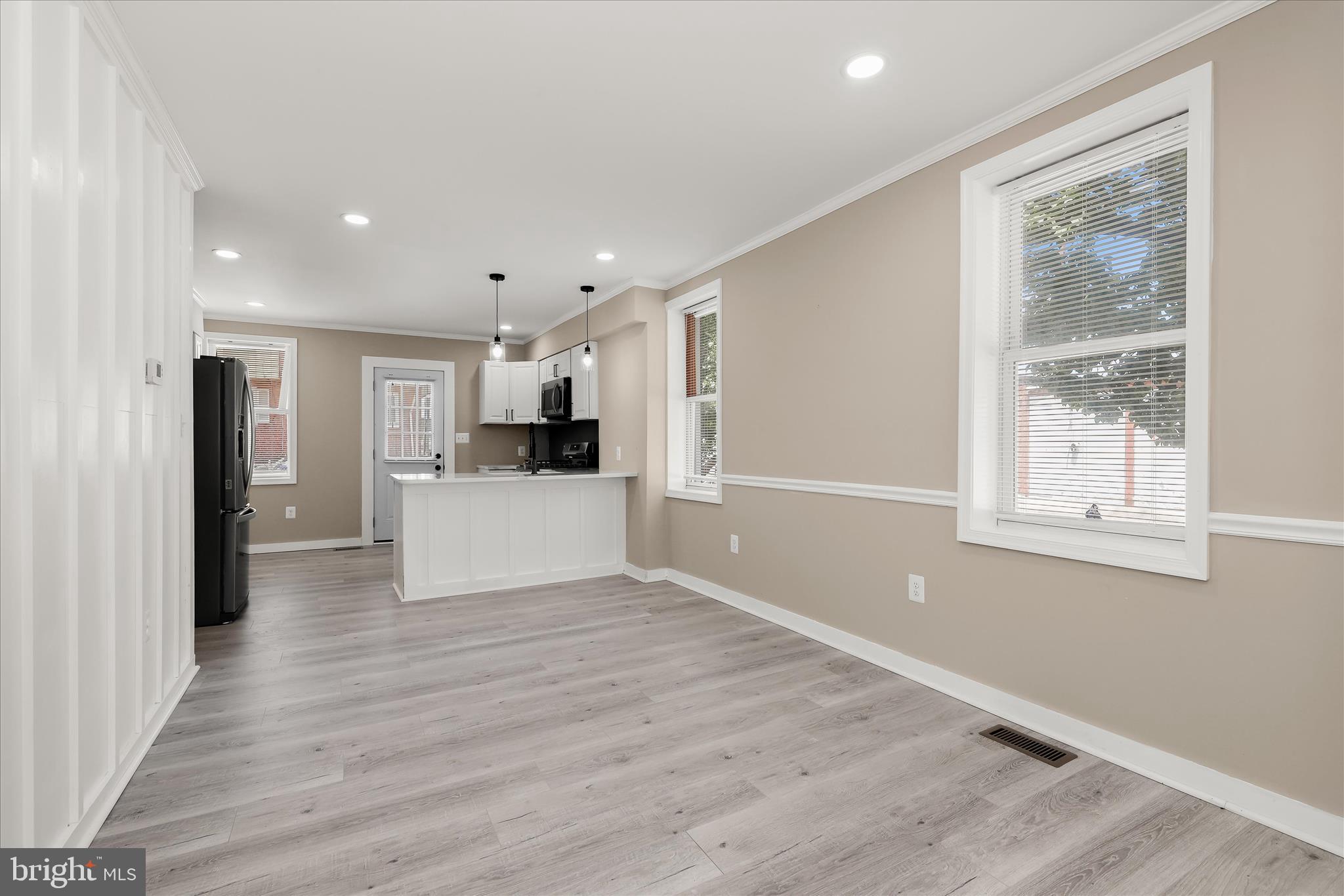 MADISON EASTEND - Residential