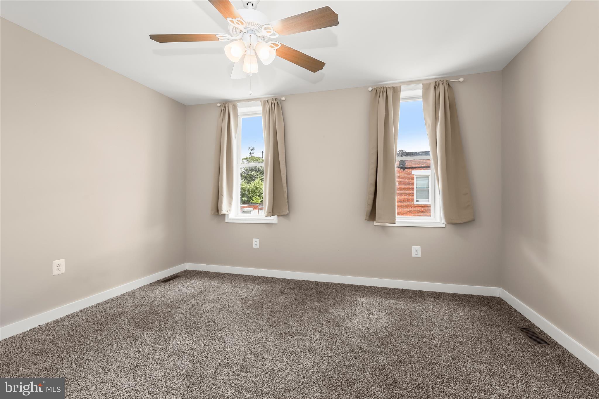 MADISON EASTEND - Residential