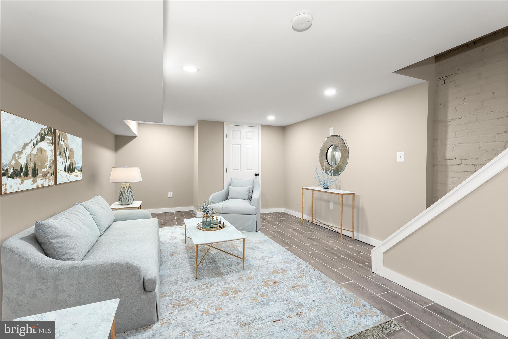 MADISON EASTEND - Residential