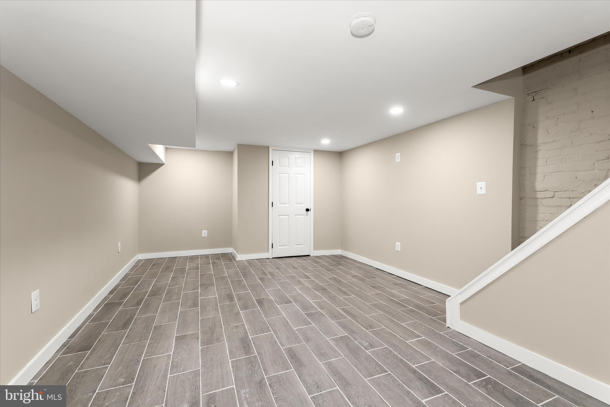MADISON EASTEND - Residential