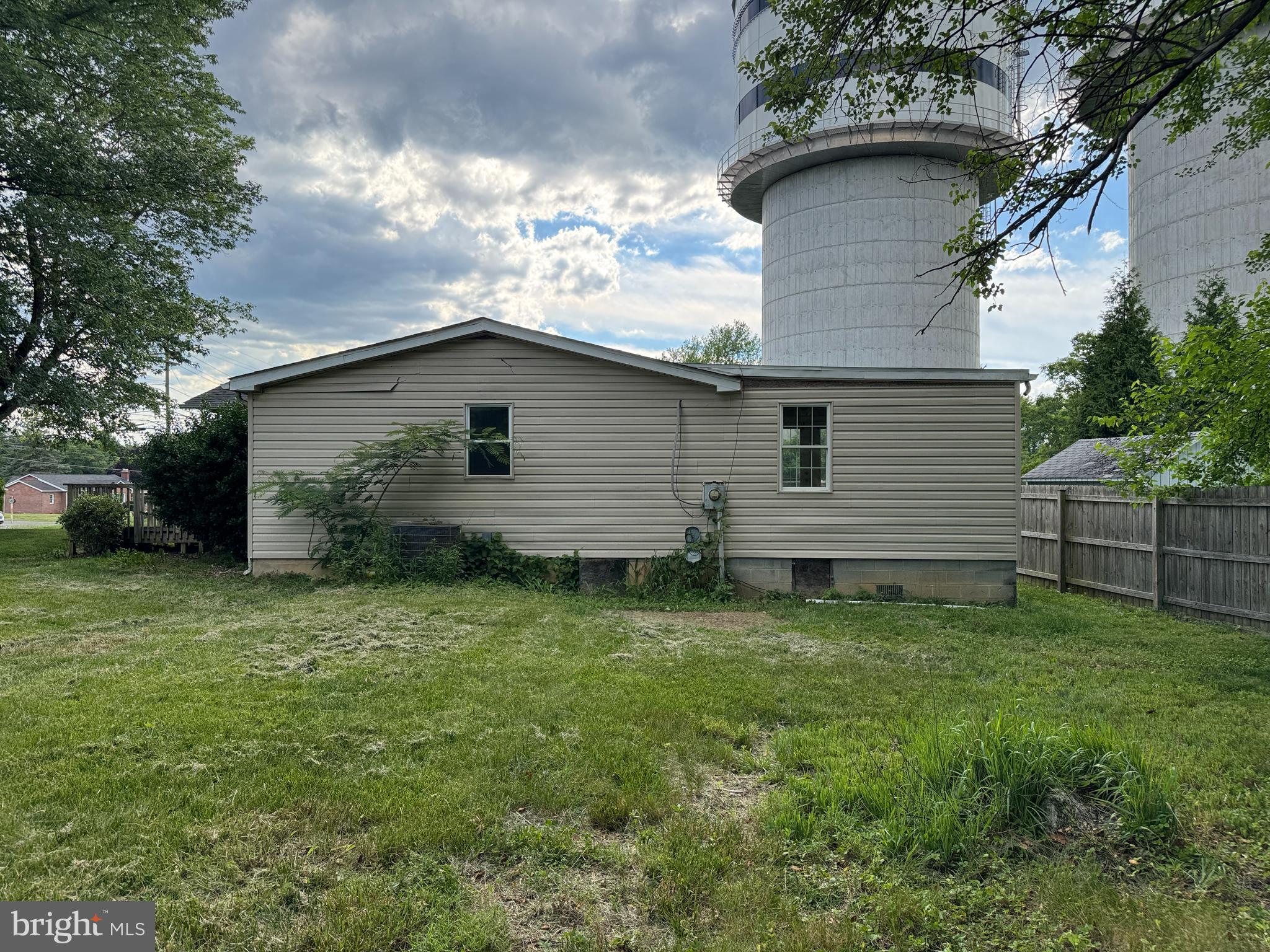 MECKLENBURG HEIGHTS - Residential