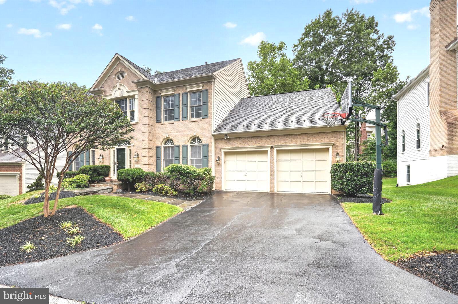 POTOMAC GROVE - Residential