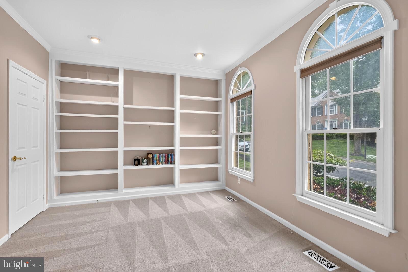 POTOMAC GROVE - Residential