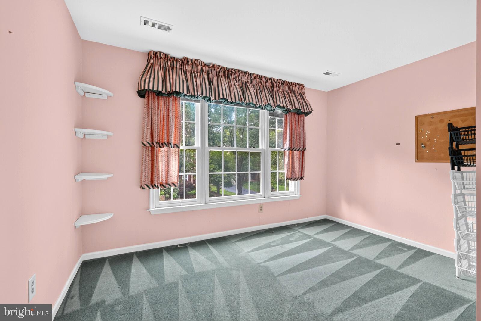 POTOMAC GROVE - Residential