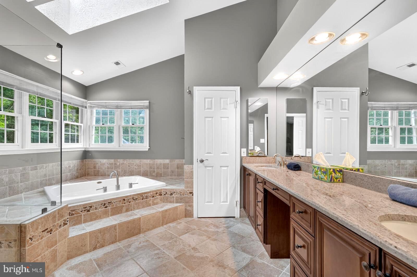 POTOMAC GROVE - Residential