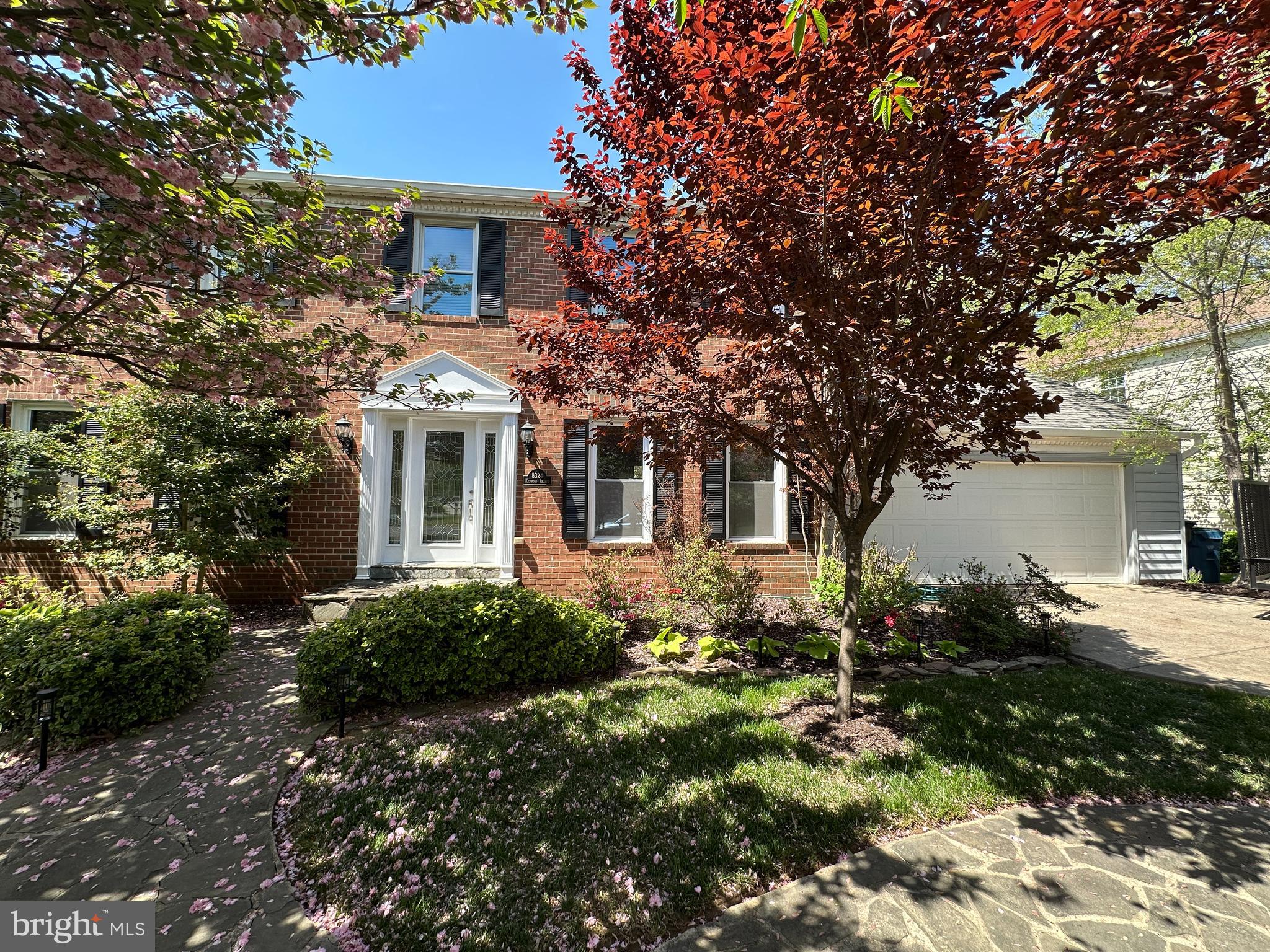 KENWOOD OAKS - Residential