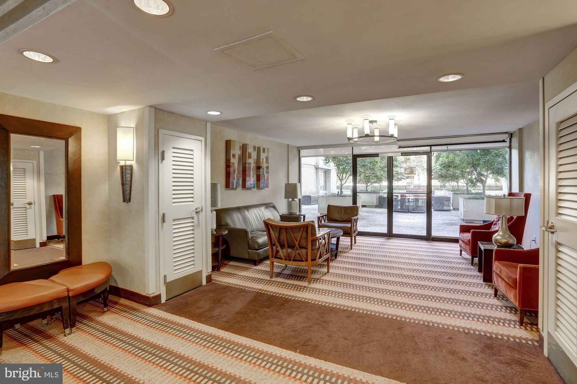 FOGGY BOTTOM - Residential Lease