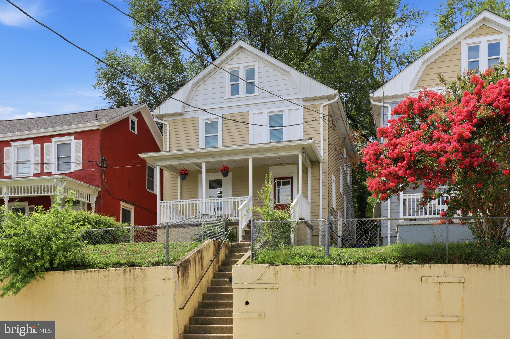 BRUNSWICK - Residential