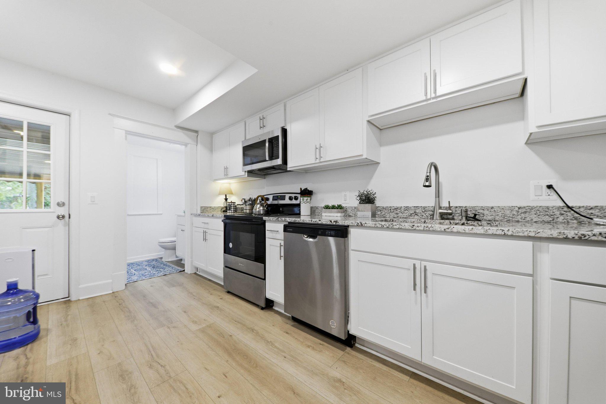 BRUNSWICK - Residential