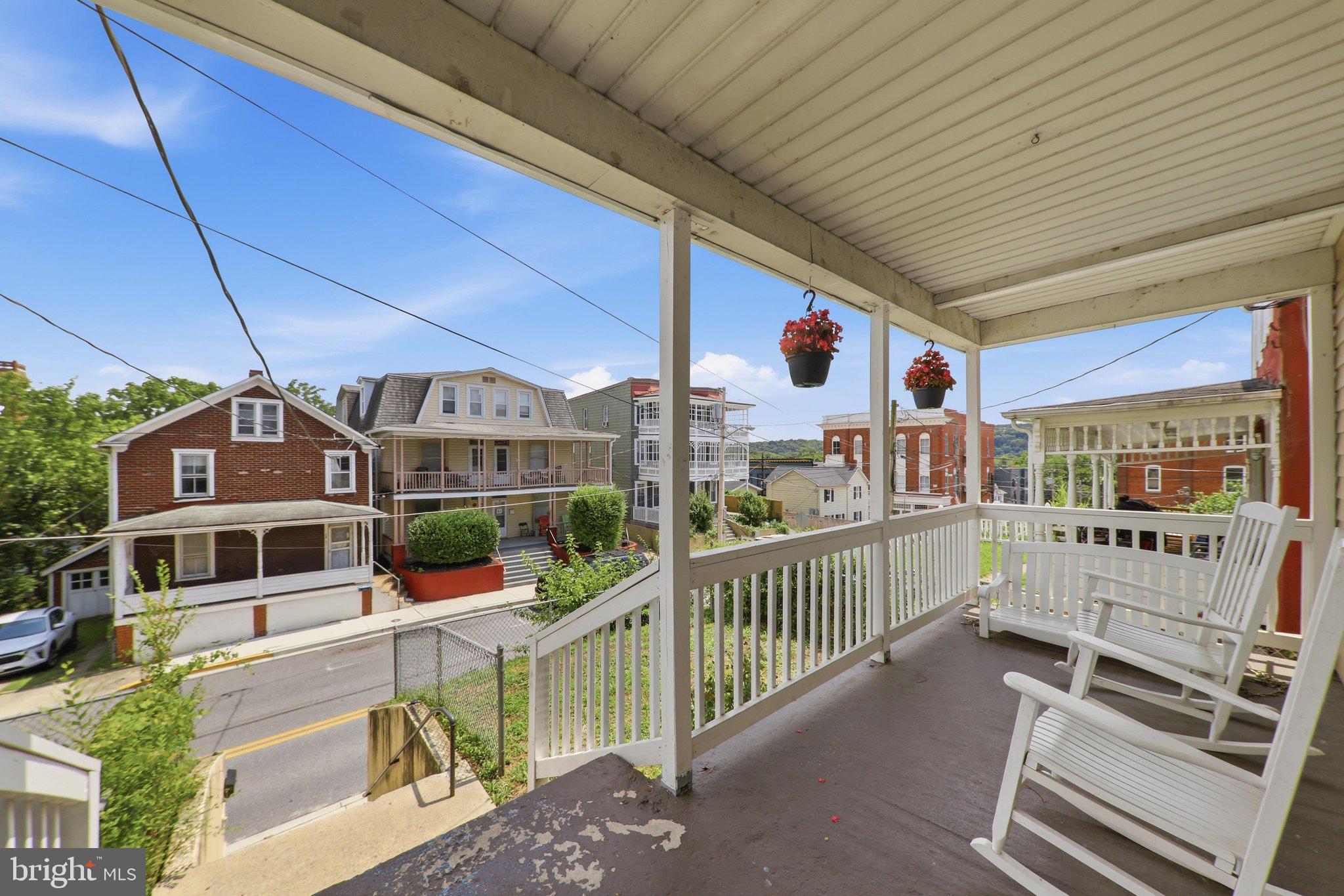 BRUNSWICK - Residential