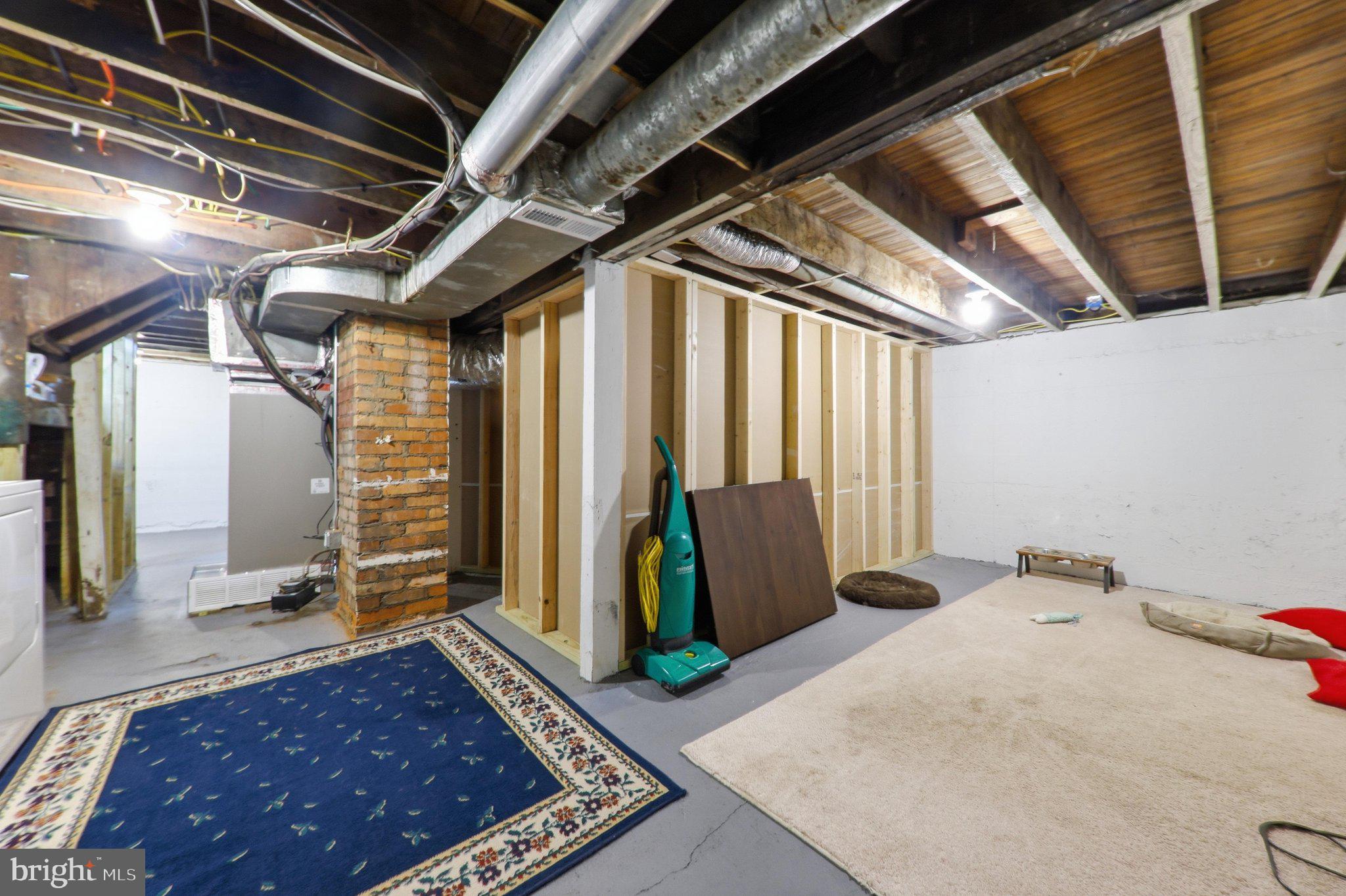 BRUNSWICK - Residential