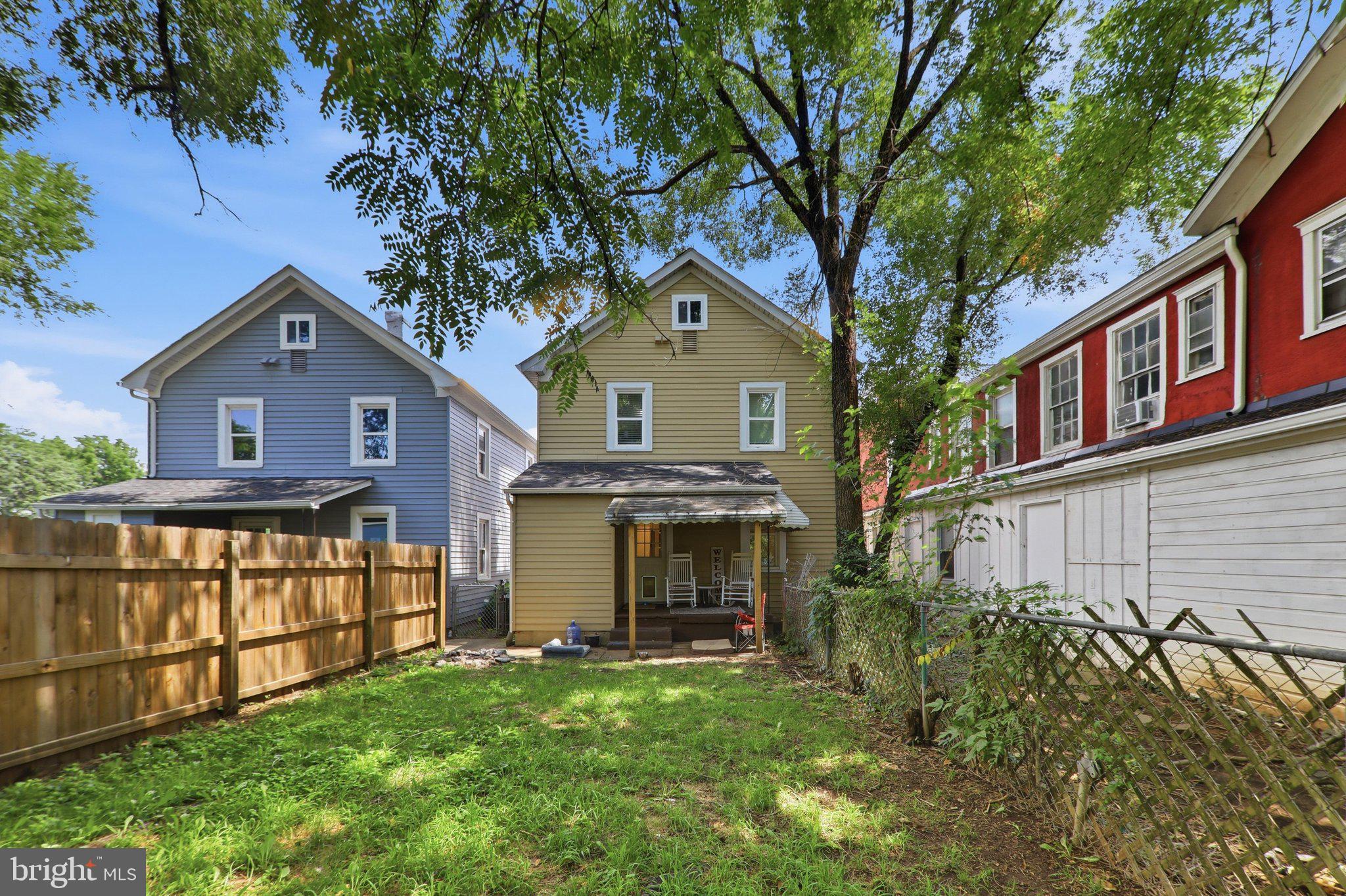 BRUNSWICK - Residential