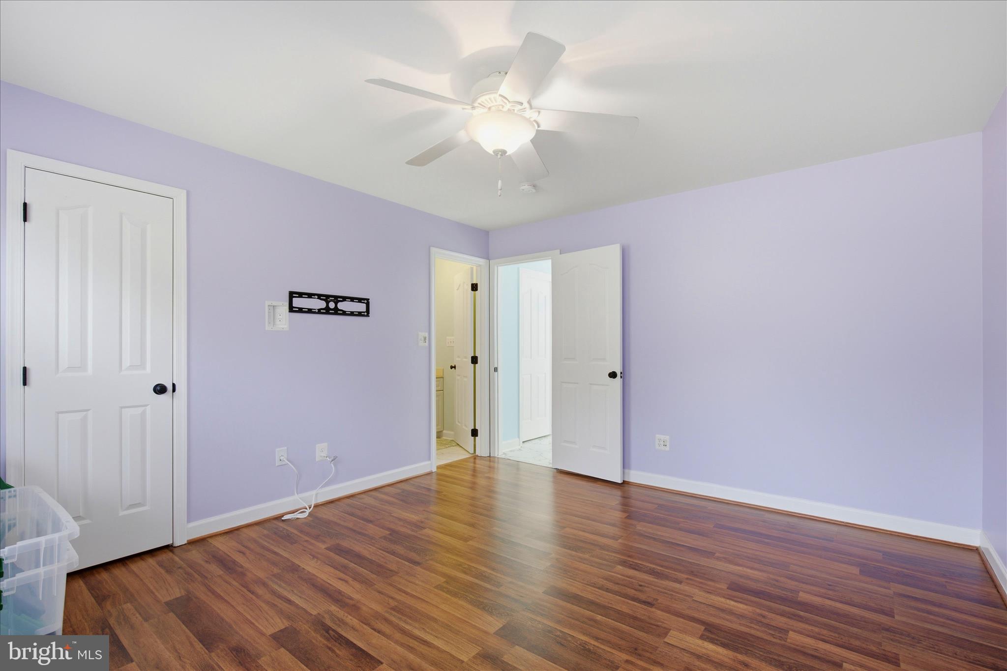 AMBERLEIGH FARMS - Residential