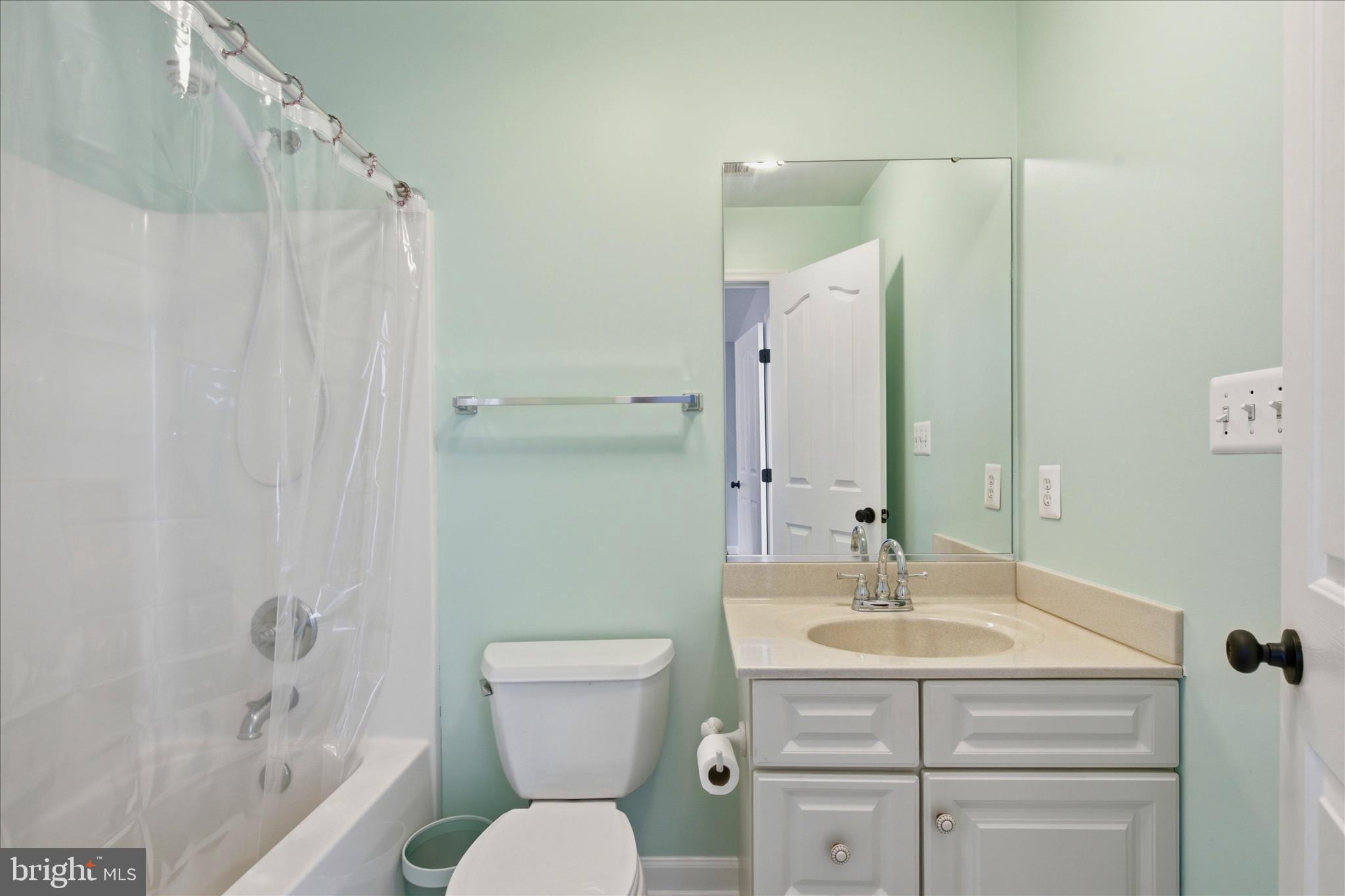 AMBERLEIGH FARMS - Residential