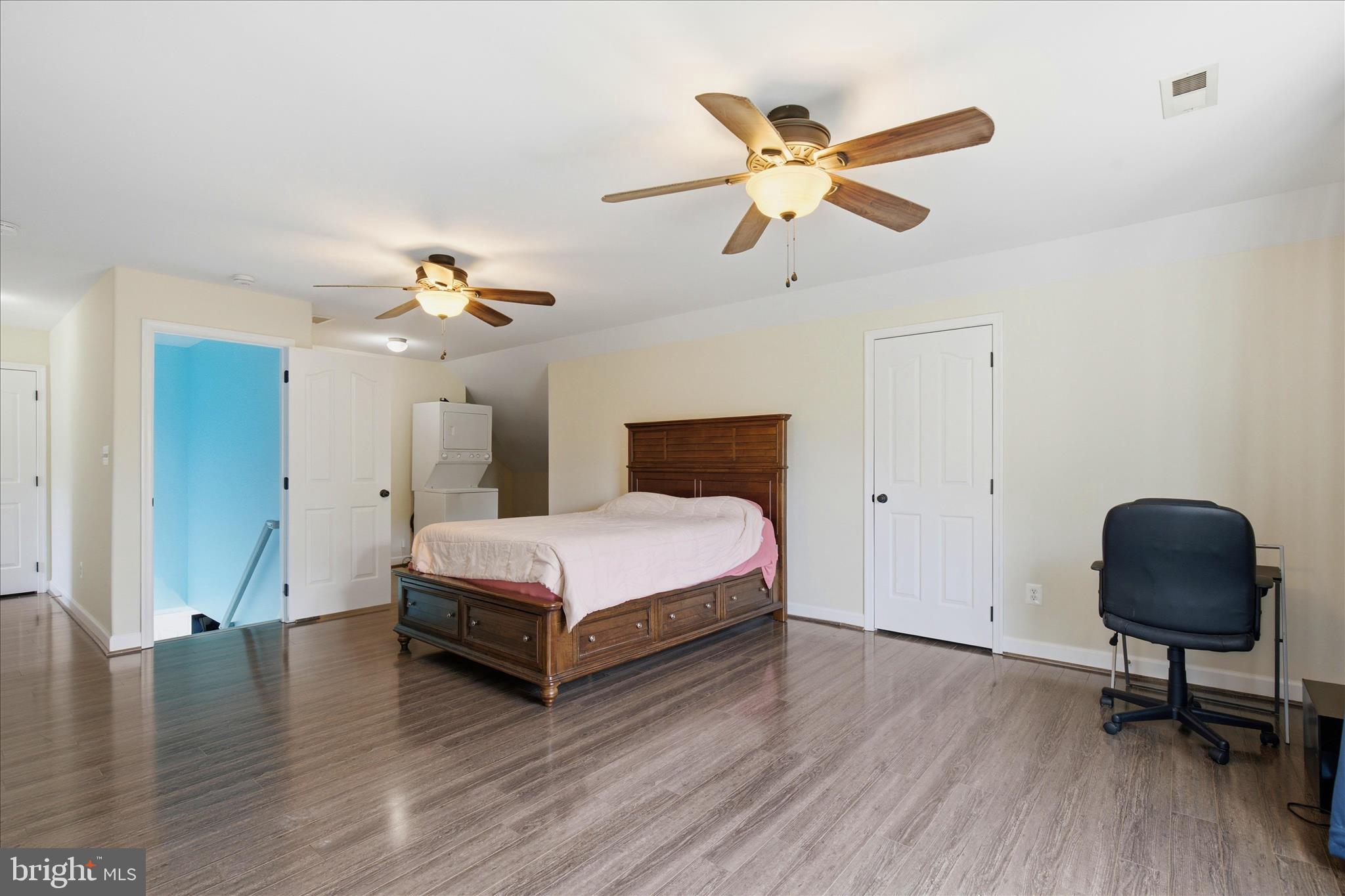 AMBERLEIGH FARMS - Residential