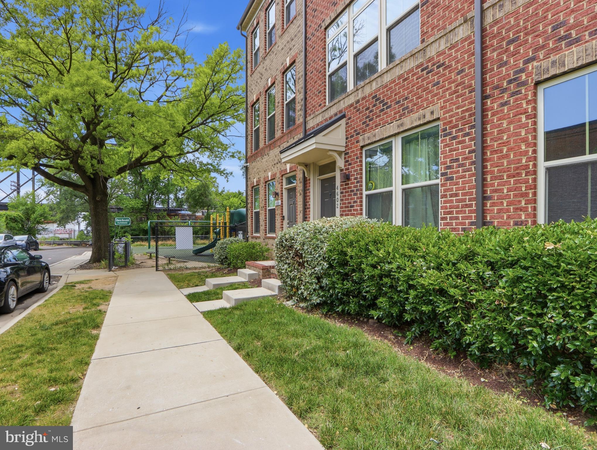 OLDHAM CROSSING - Residential