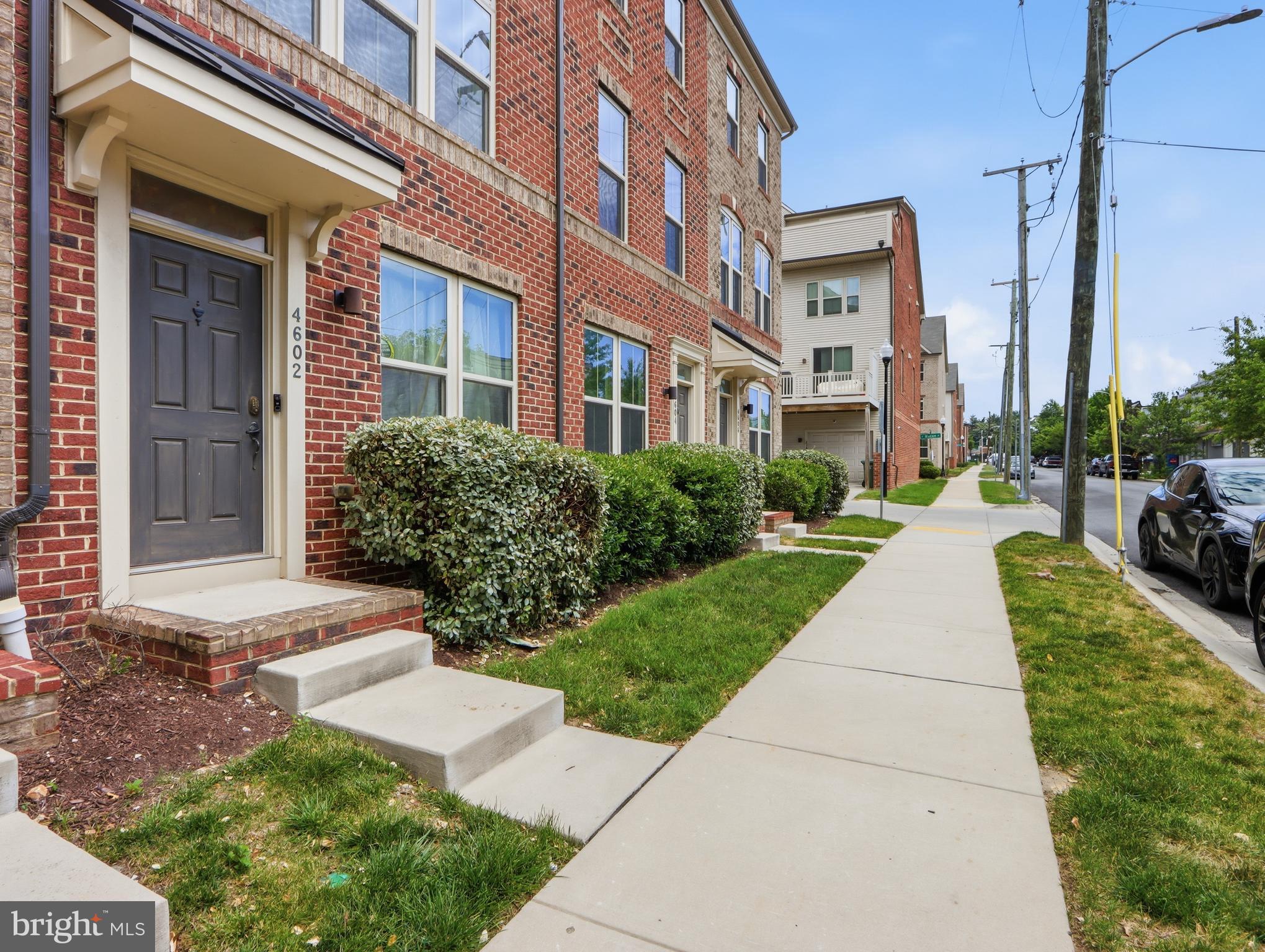OLDHAM CROSSING - Residential