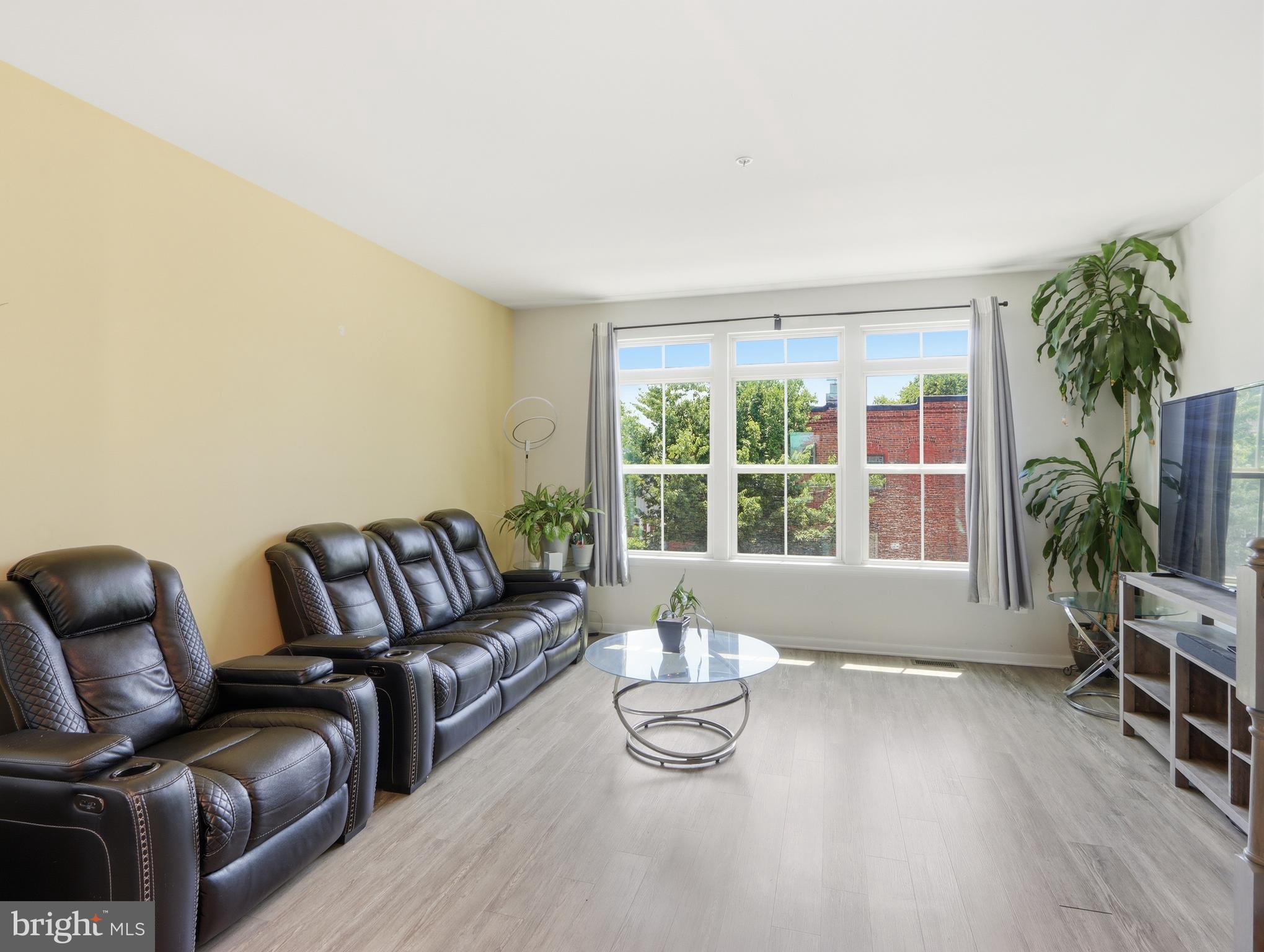 OLDHAM CROSSING - Residential