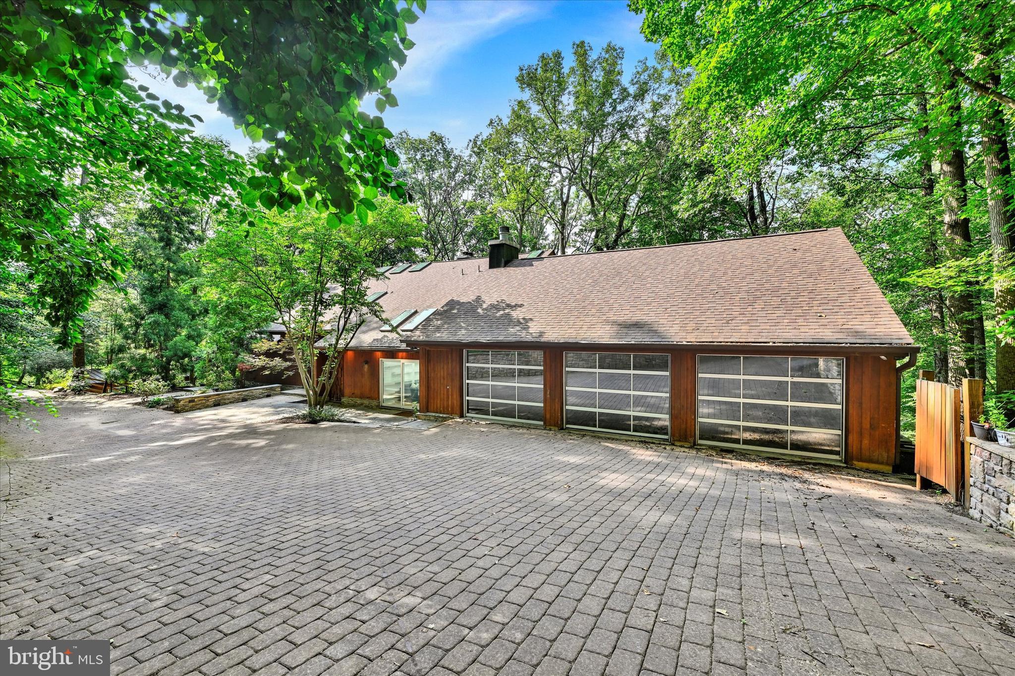 GARDEN VIEW - Residential