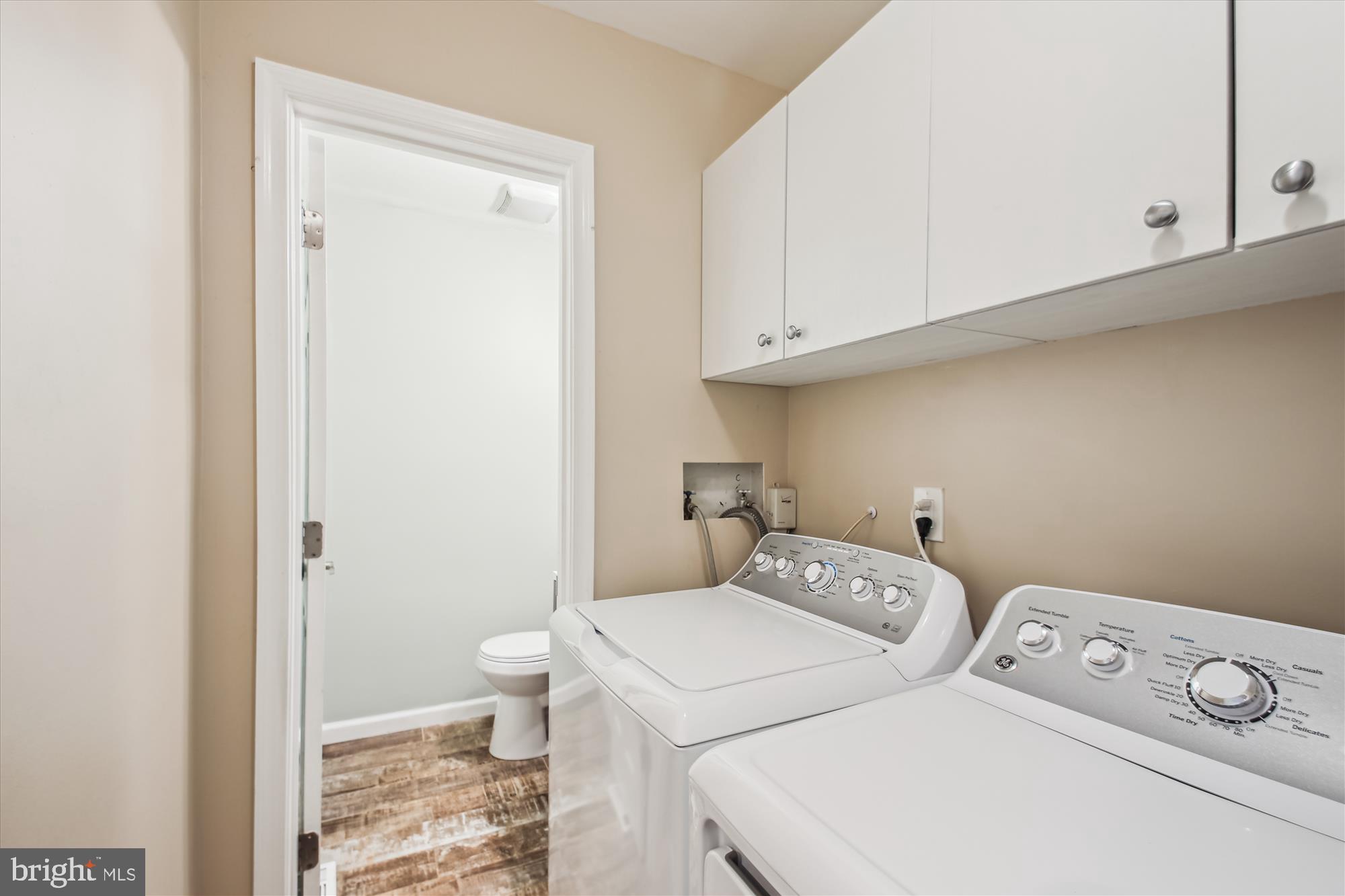 CEDARHURST ON THE BAY - Residential