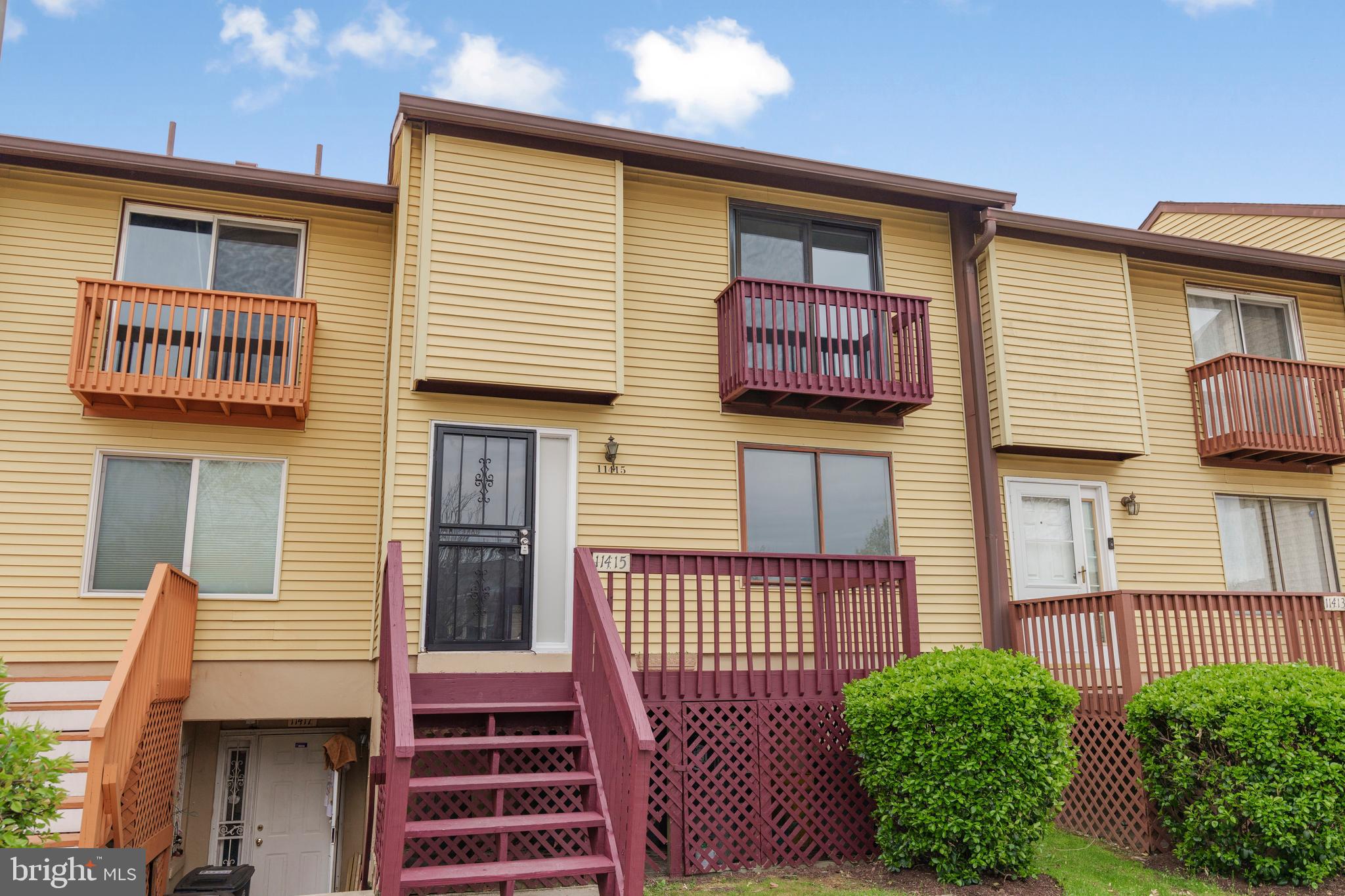 APPLEWALK CONDO - Residential