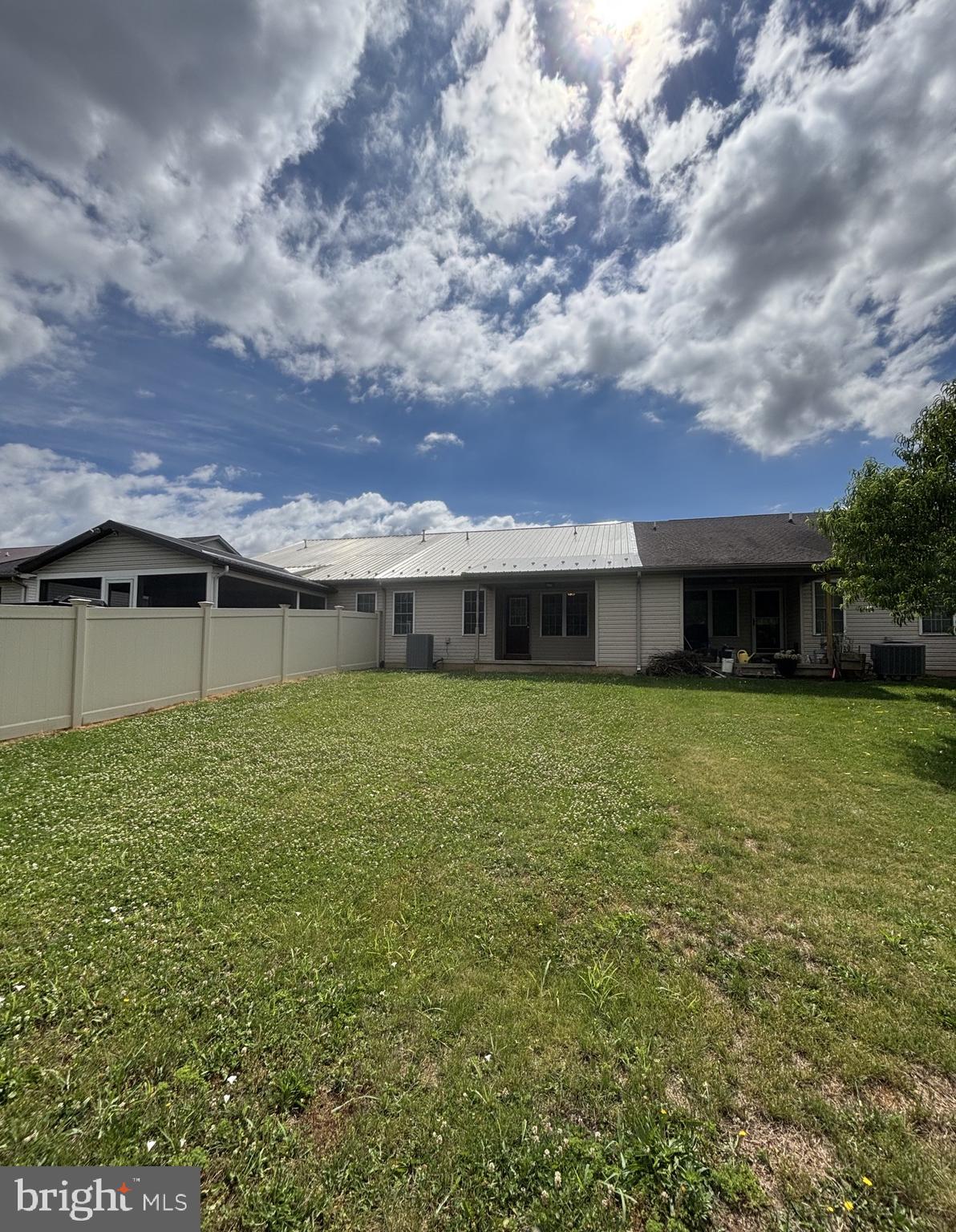 MILL CREEK - Residential