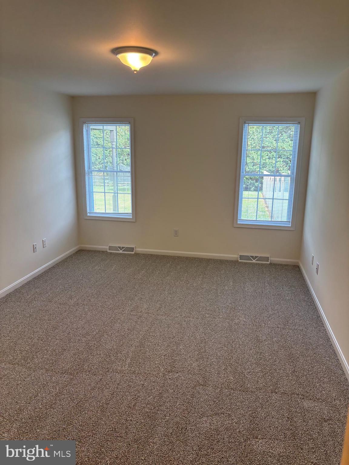 MILL CREEK - Residential