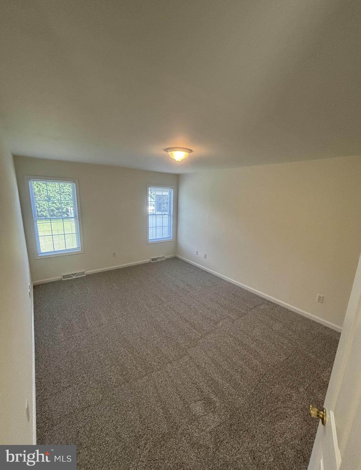 MILL CREEK - Residential