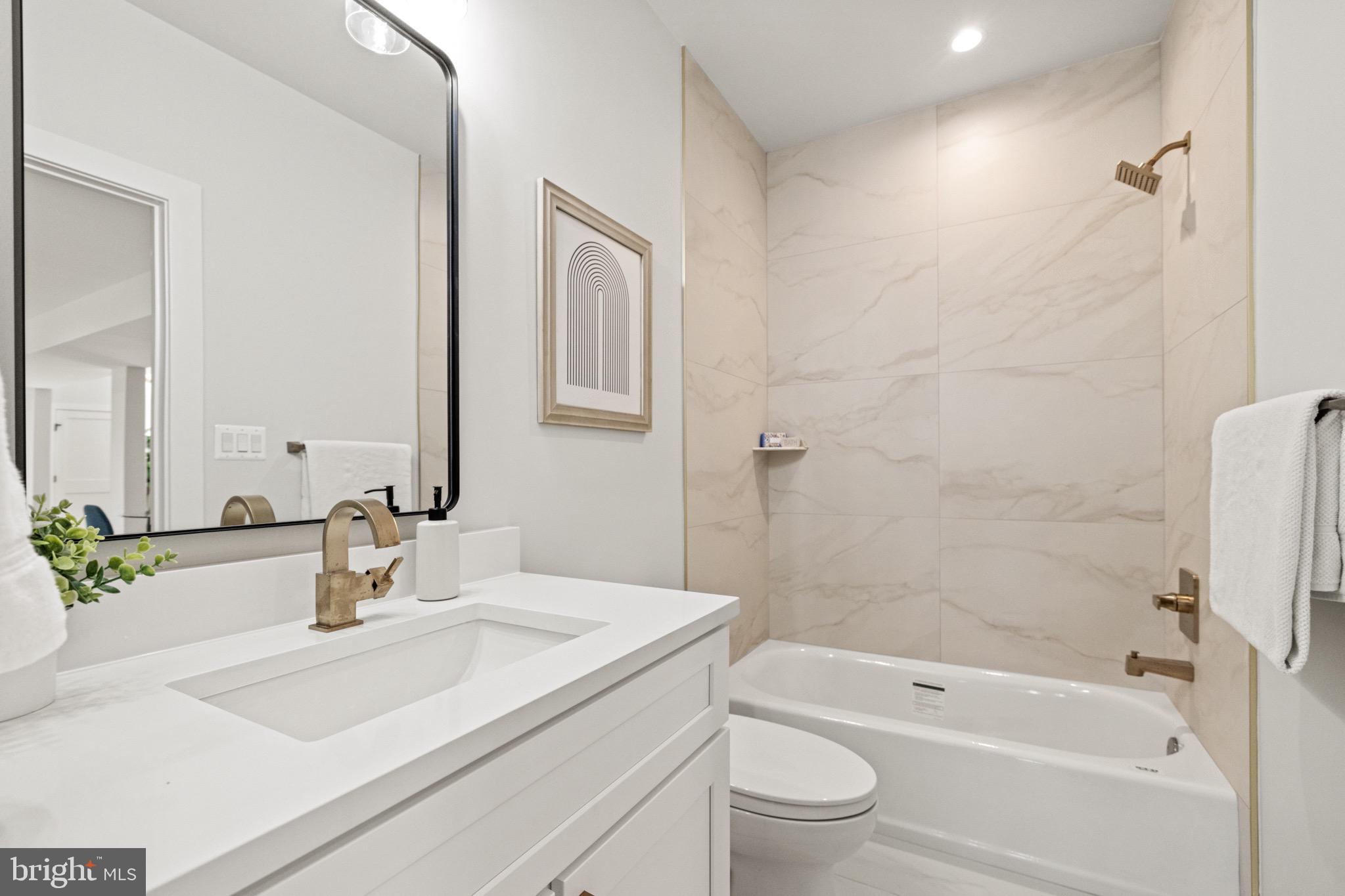 COHASSET - Residential