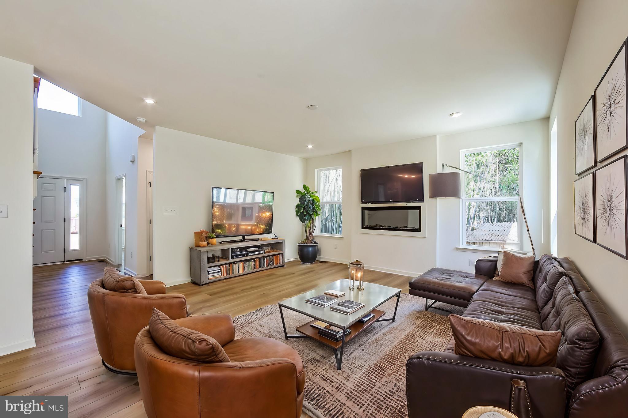 FULTON HILLS - Residential