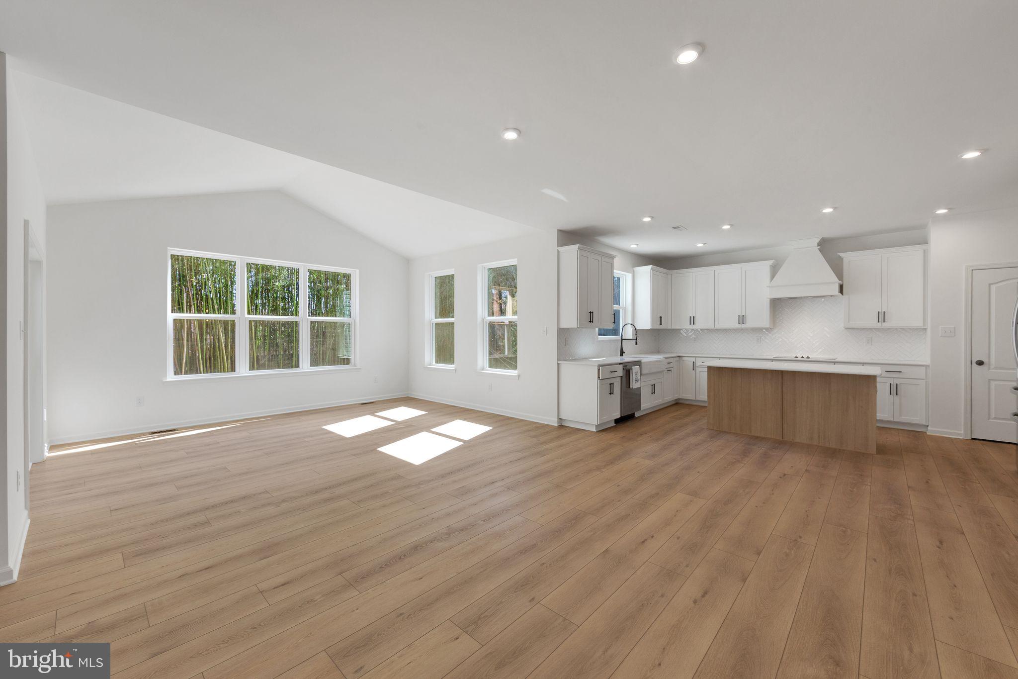 FULTON HILLS - Residential