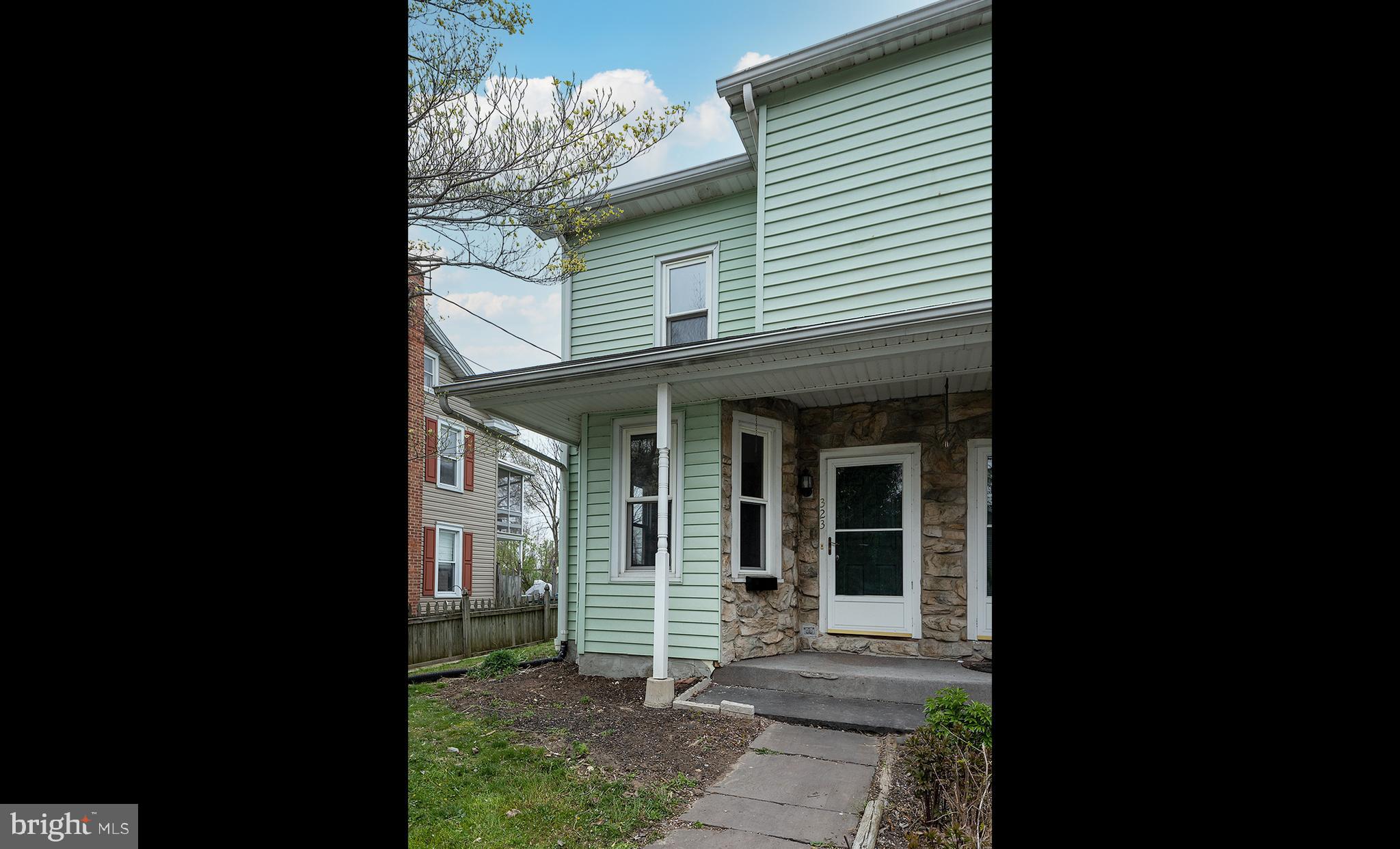 ROYALTON - Residential Lease
