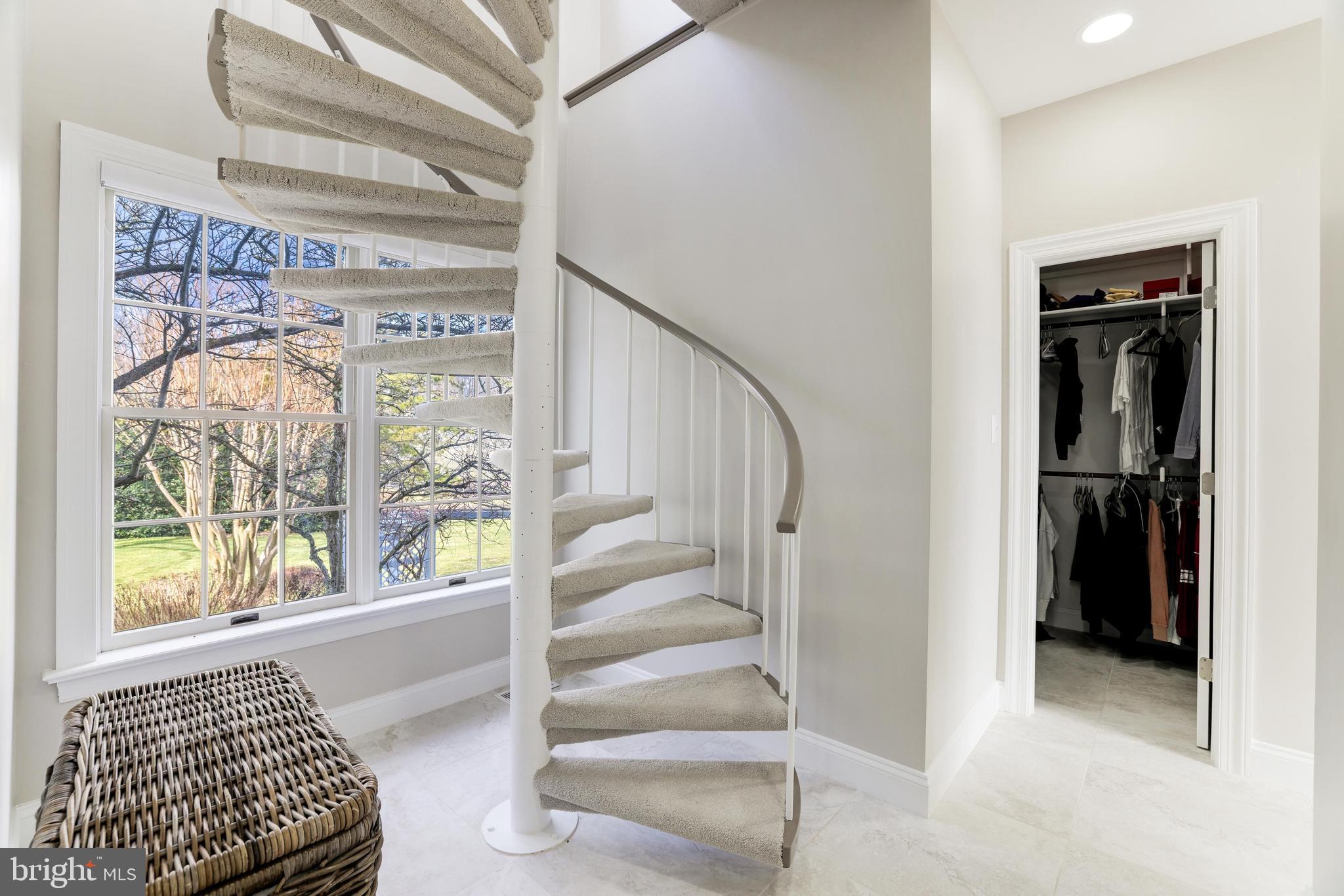 DOWN PATRICK FARM - Residential