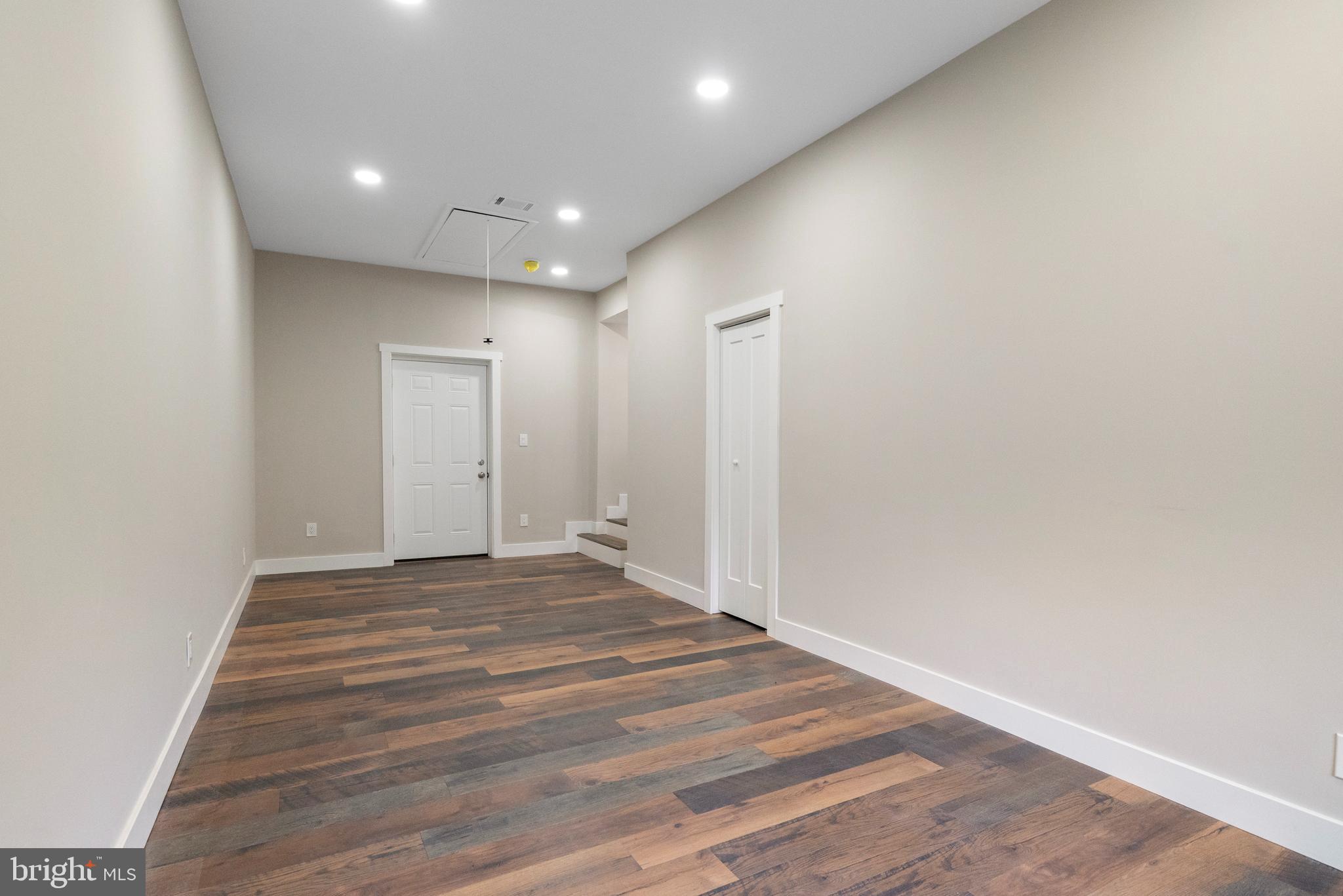 HORSE SHOE ROAD - Residential