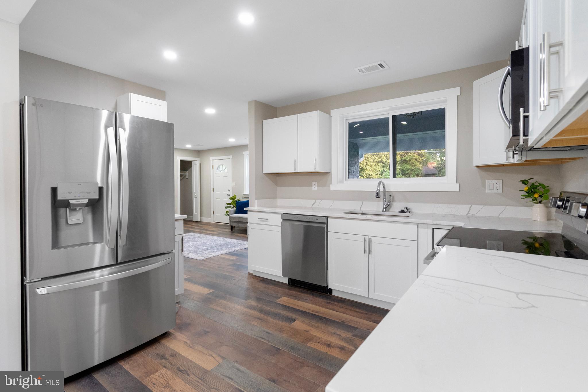 HORSE SHOE ROAD - Residential